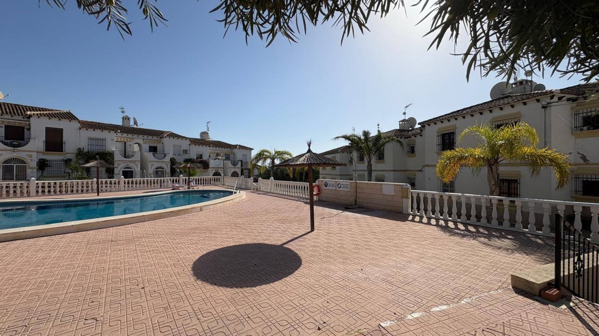 Segunda Mano - Bungalow - San Miguel de Salinas - LAS FILIPINAS