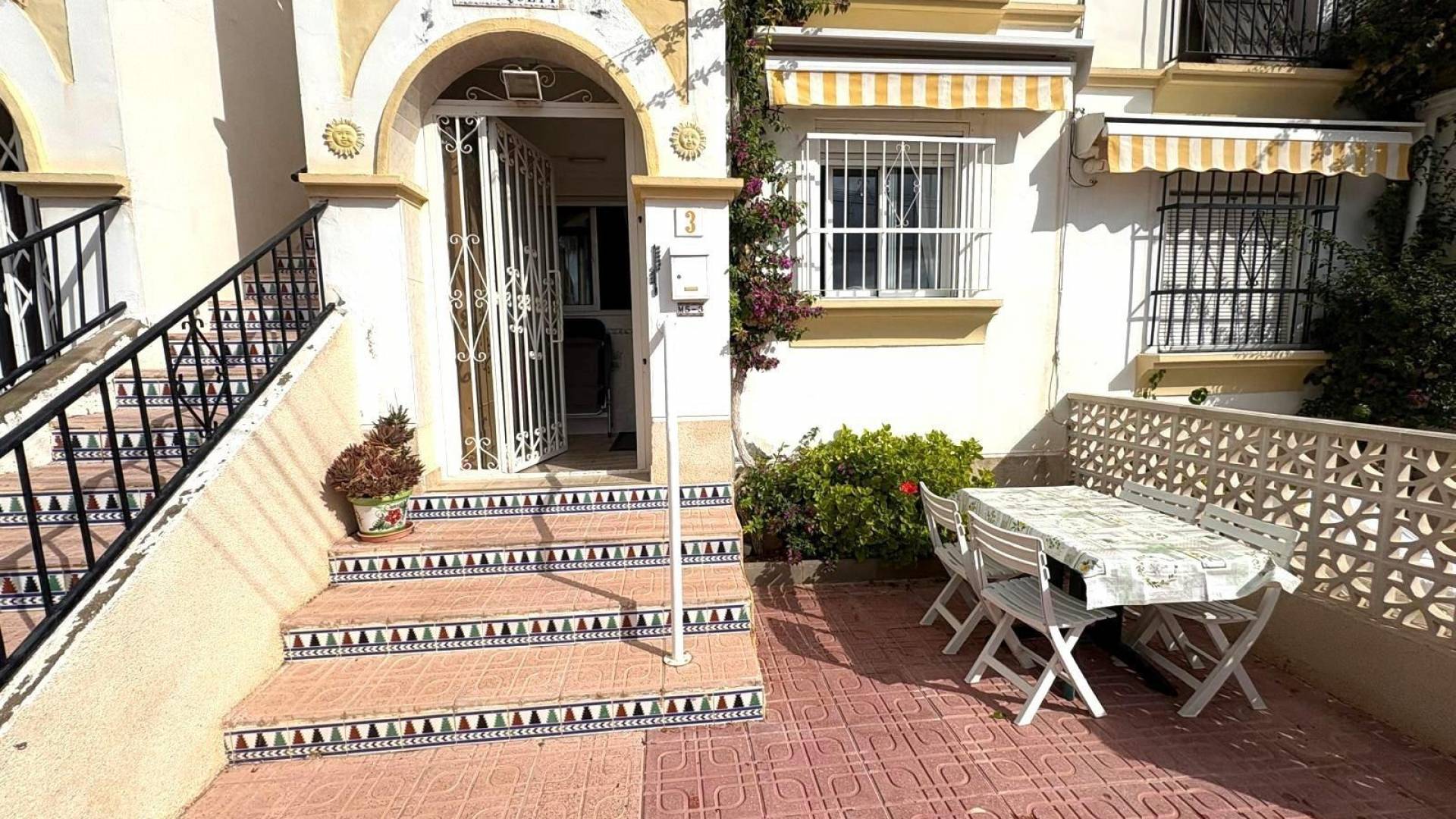 Segunda Mano - Bungalow - San Miguel de Salinas - LAS FILIPINAS