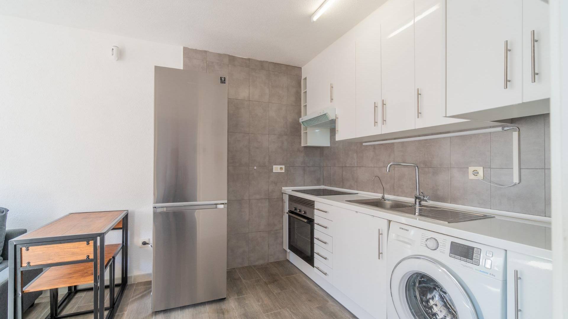 Segunda Mano - Bungalow - Torrevieja - Los balcones