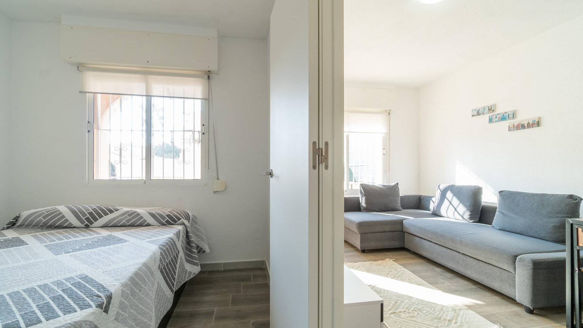 Segunda Mano - Bungalow - Torrevieja - Los balcones