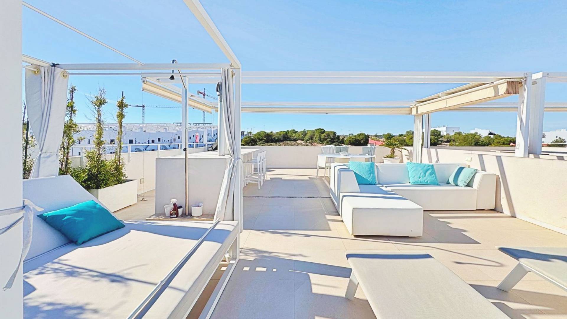 Segunda Mano - Bungalow - Torrevieja - Los balcones