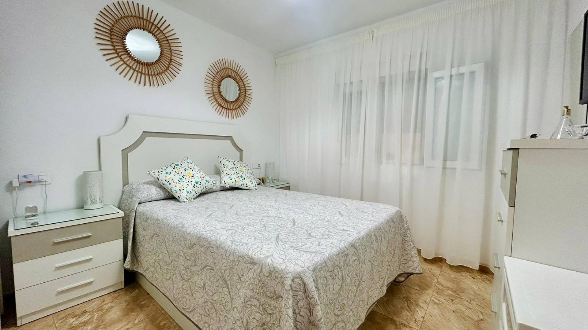 Segunda Mano - Bungalow - Torrevieja - Urbanización San Luis