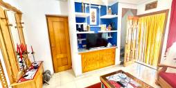 Segunda Mano - Bungalow - Torrevieja - Urbanización San Luis
