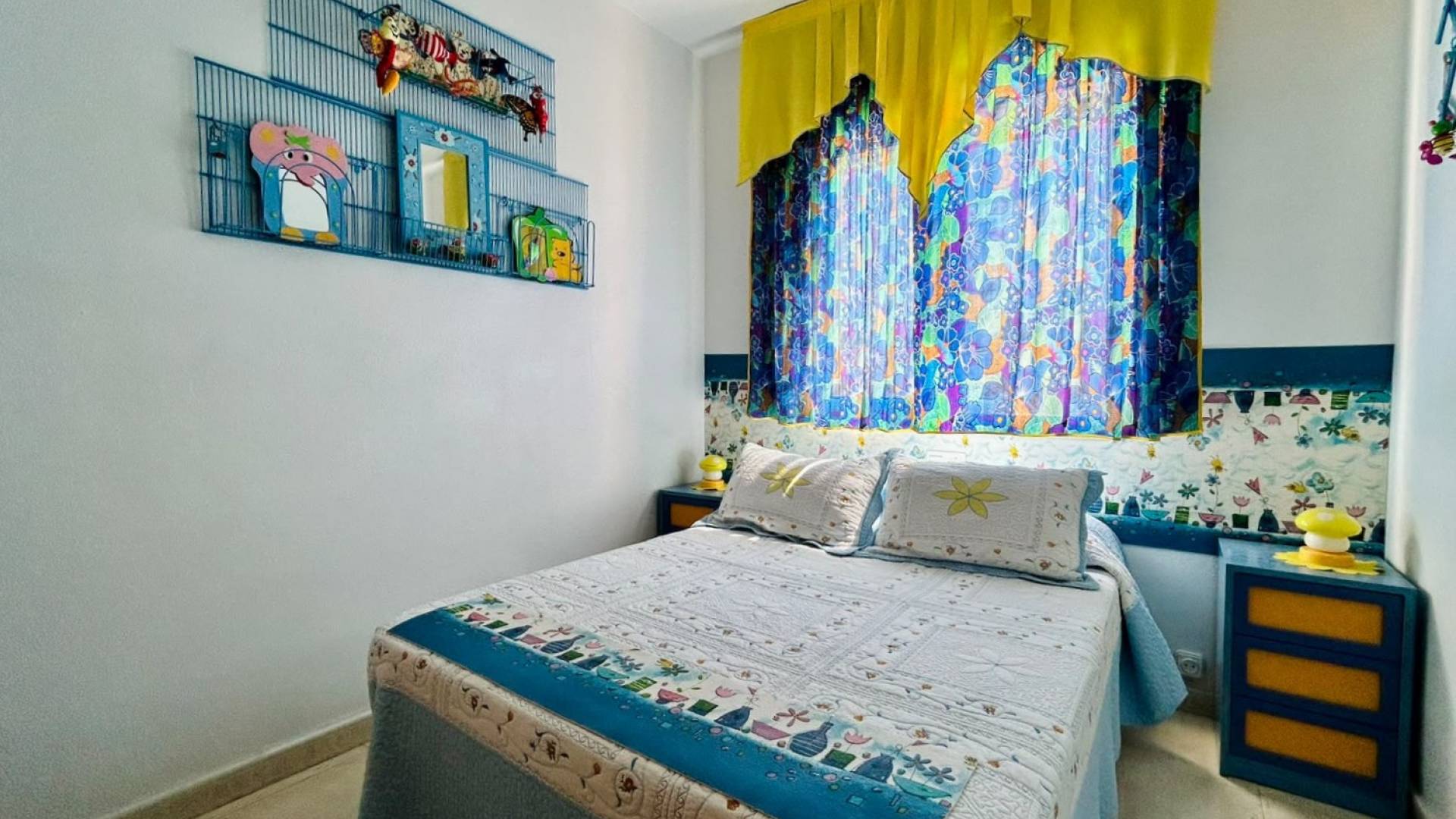 Segunda Mano - Bungalow - Torrevieja - Urbanización San Luis