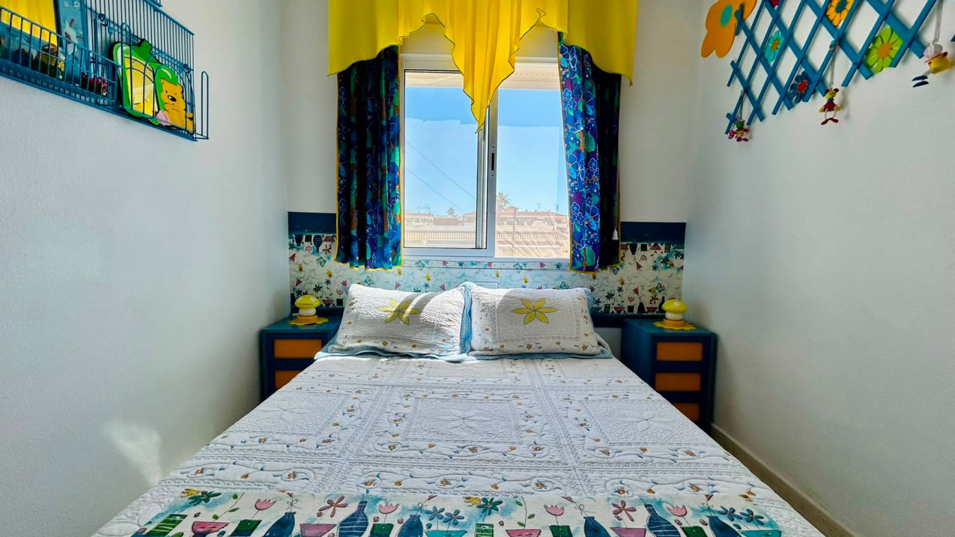 Segunda Mano - Bungalow - Torrevieja - Urbanización San Luis