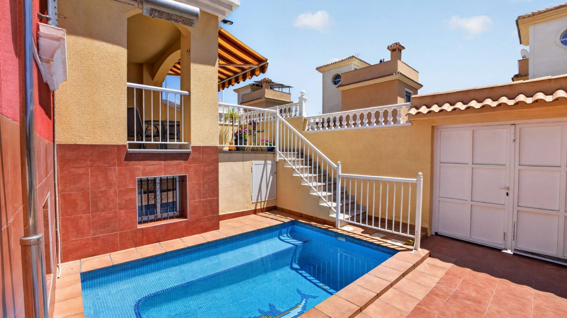 Segunda Mano - - CASA ADOSADA - Torrevieja - Aguas Nuevas
