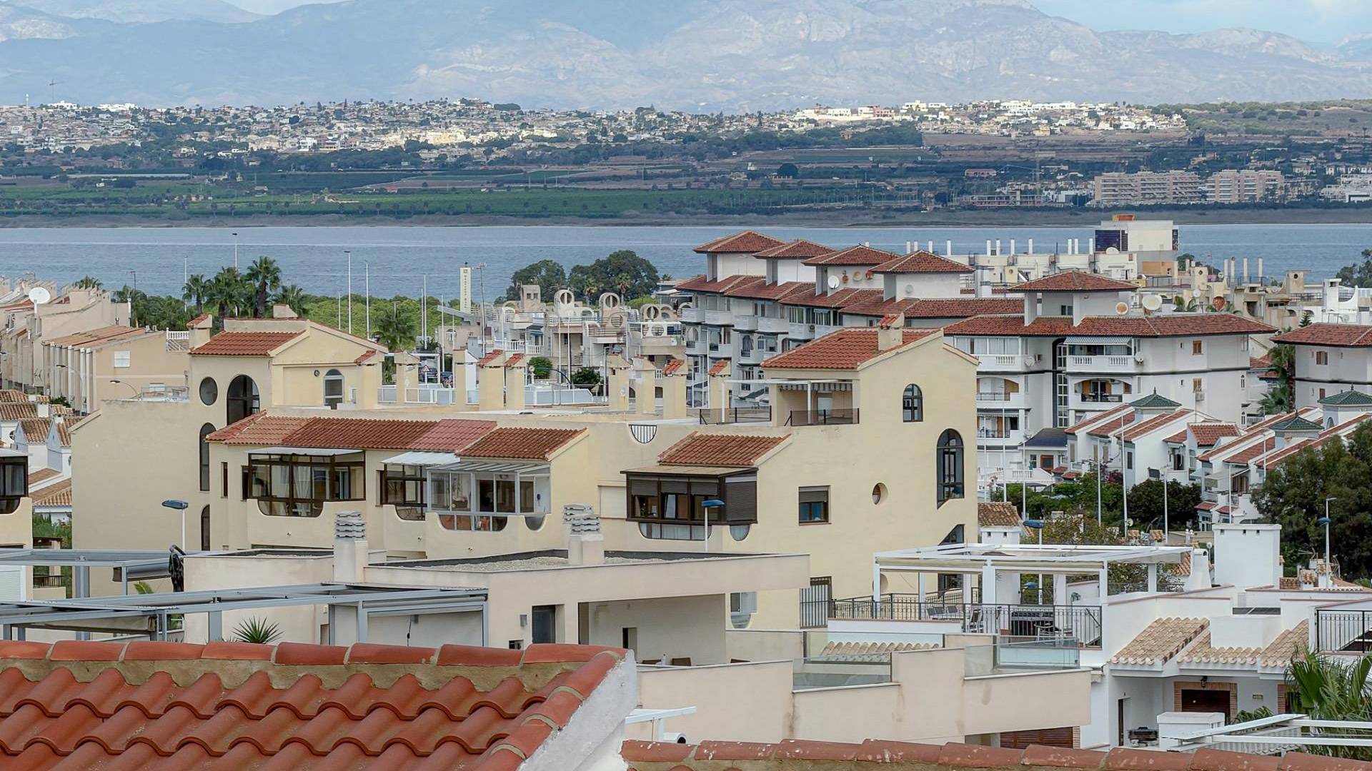 Segunda Mano - Desván - Torrevieja - Torreblanca