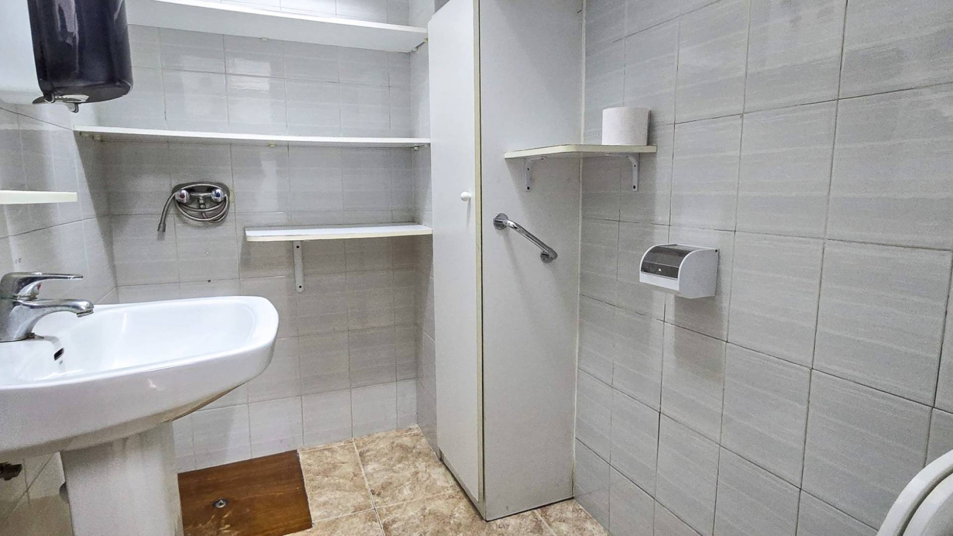 Segunda Mano - Local Comercial - Guardamar del Segura - Centro