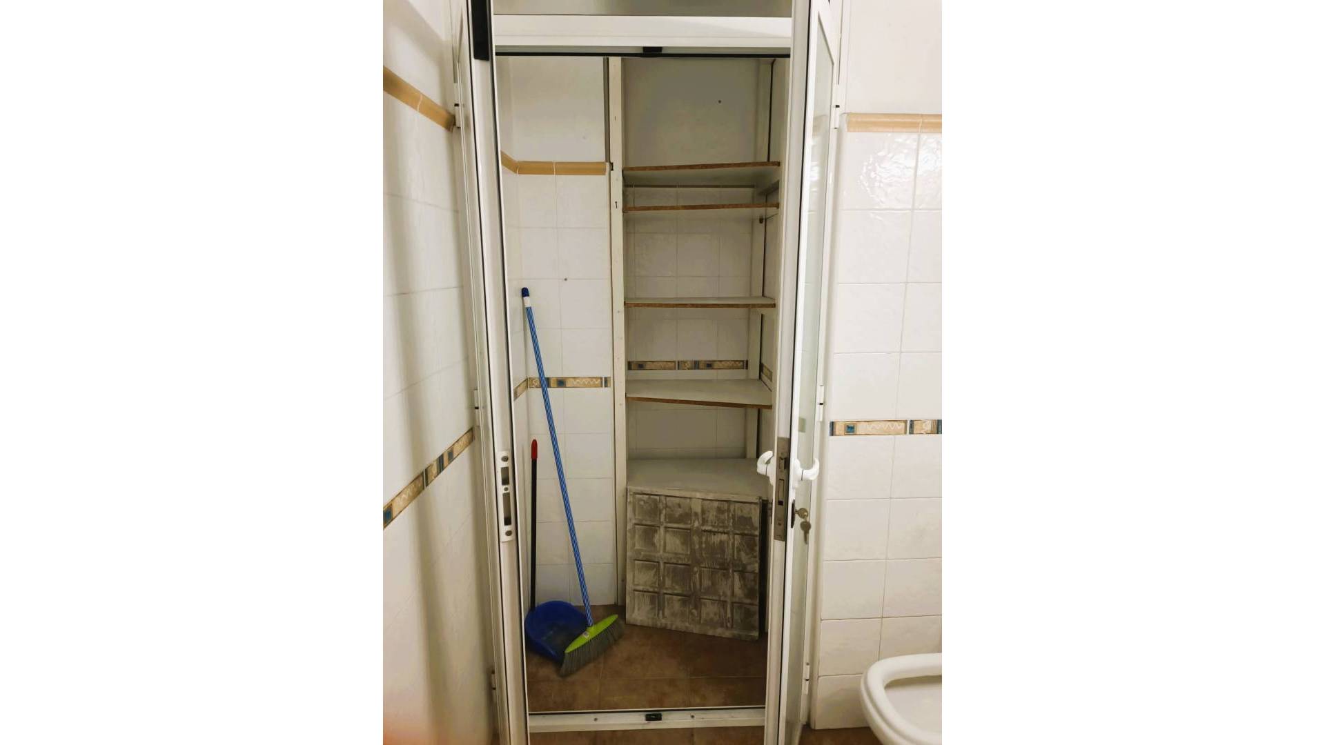 Segunda Mano - Local Comercial - Teulada - Pueblo