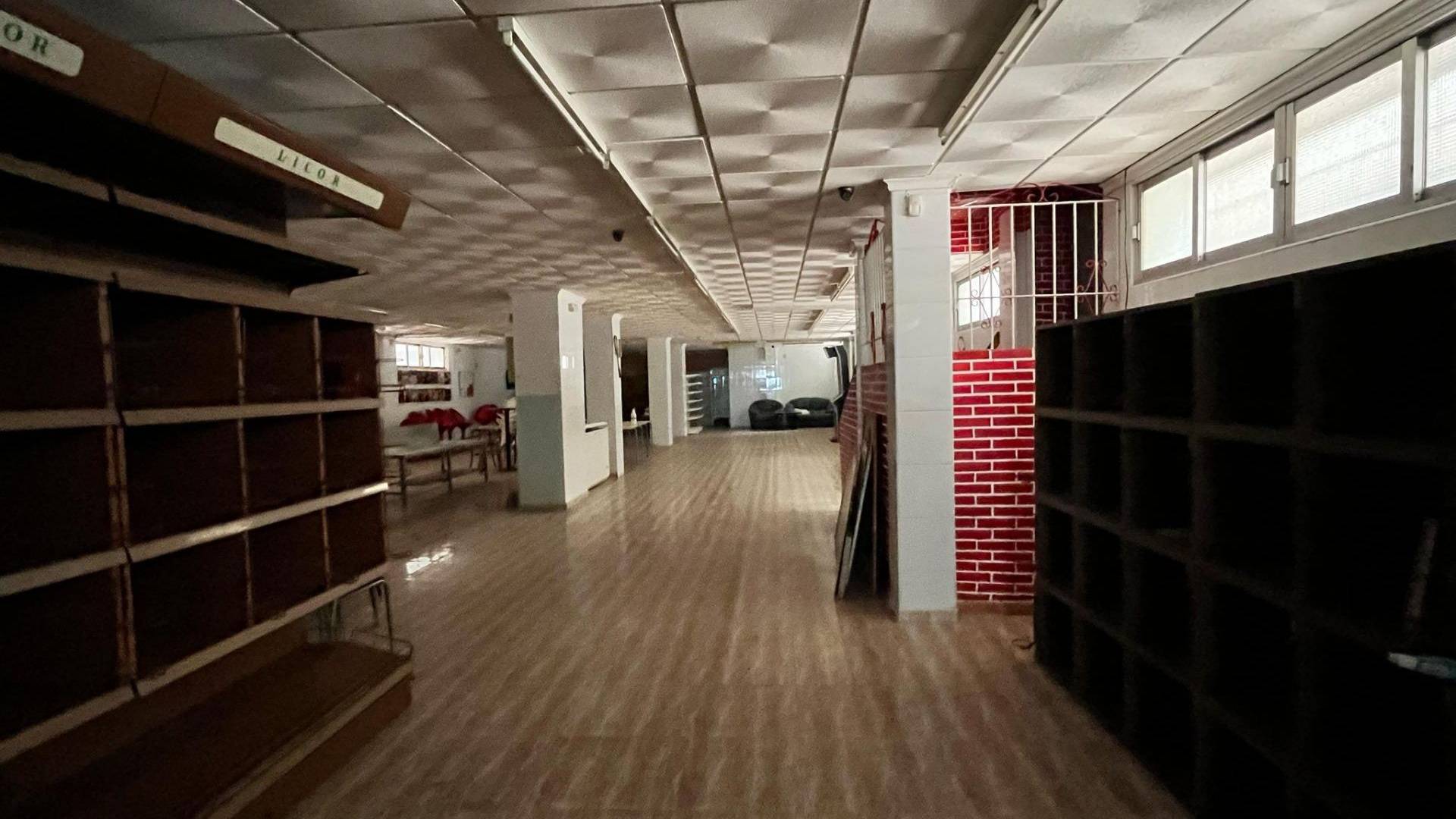 Segunda Mano - Local Comercial - Torrevieja - Acequion