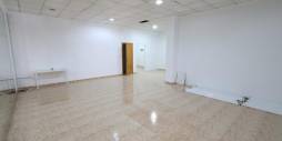 Segunda Mano - Local Comercial - Torrevieja - Centro