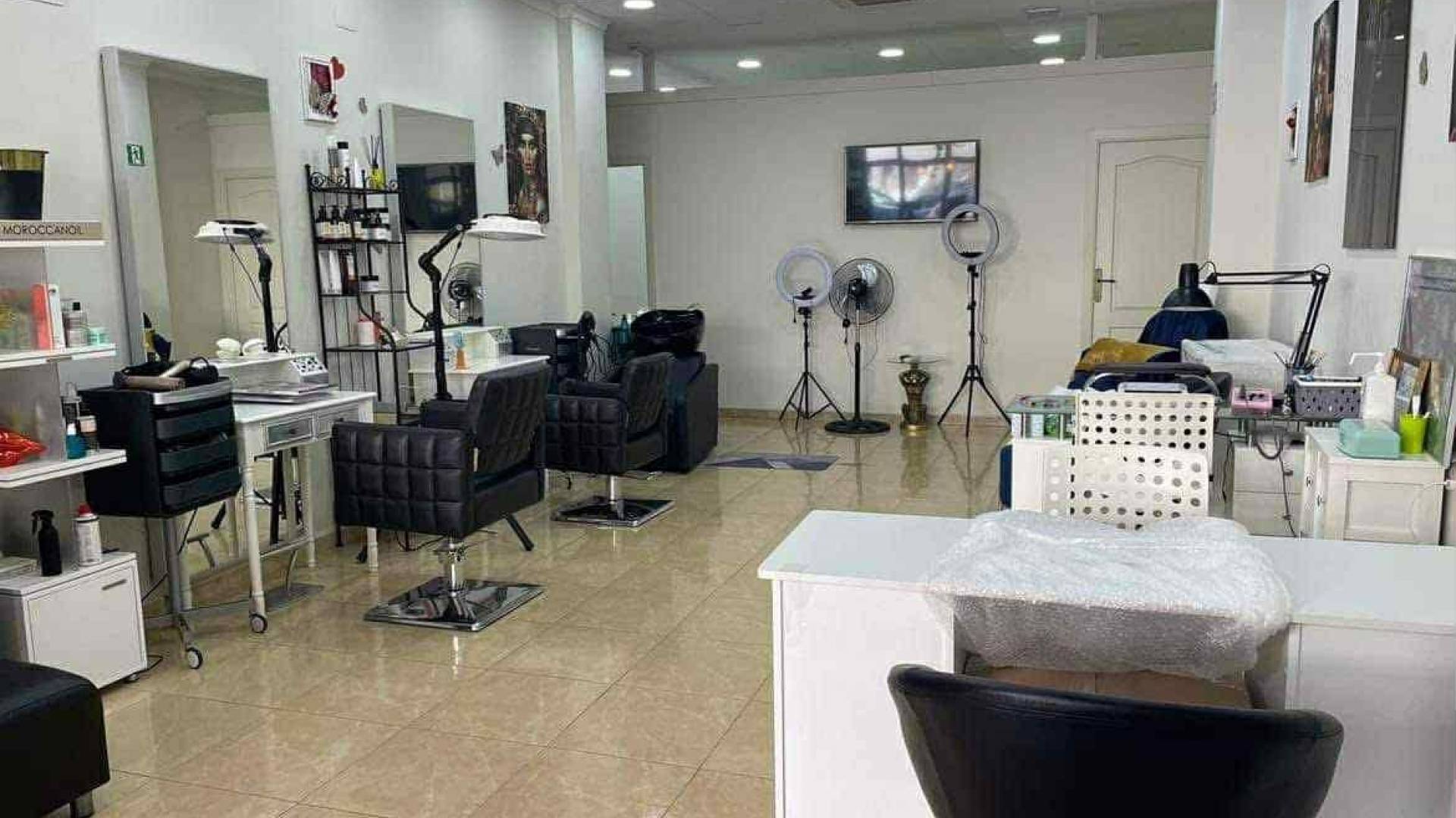 Segunda Mano - Local Comercial - Torrevieja - Centro