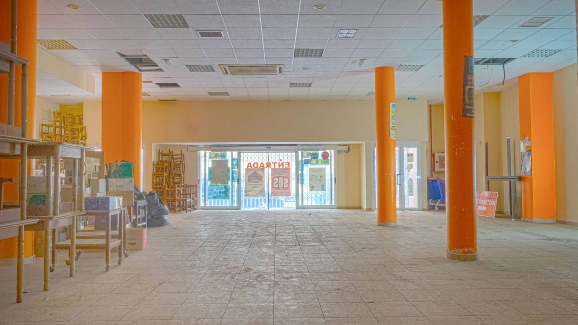 Segunda Mano - Local Comercial - Torrevieja