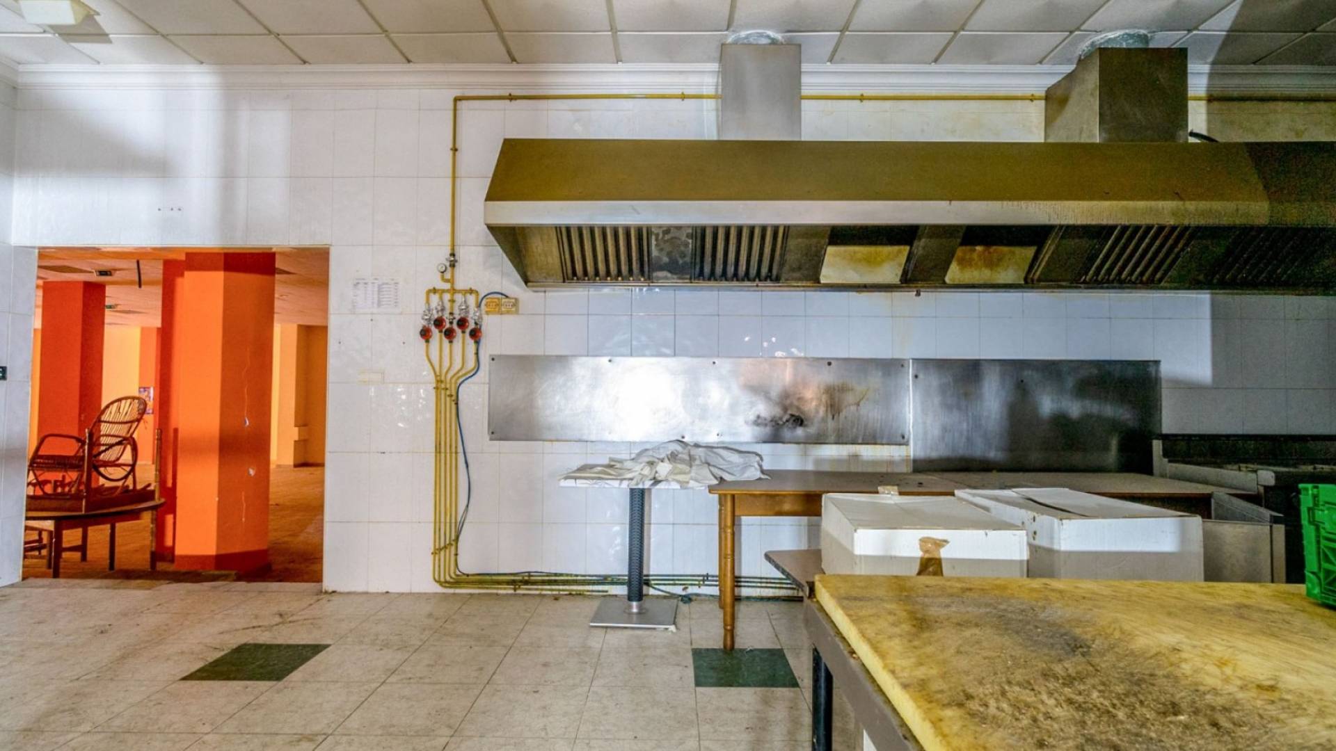 Segunda Mano - Local Comercial - Torrevieja