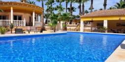 Segunda Mano - Villa independiente - Catral