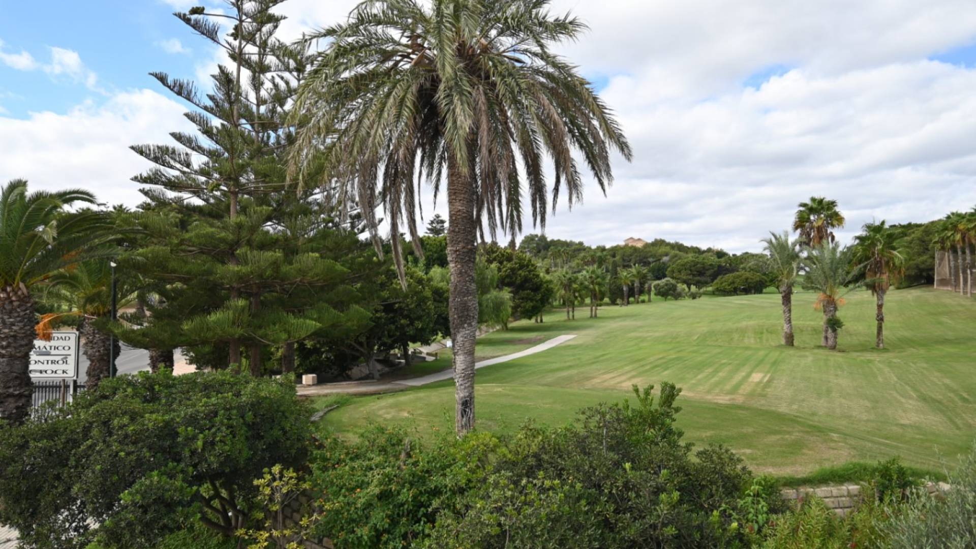 Segunda Mano - Villa independiente - Orihuela Costa - Club de golf y campo Las Colinas