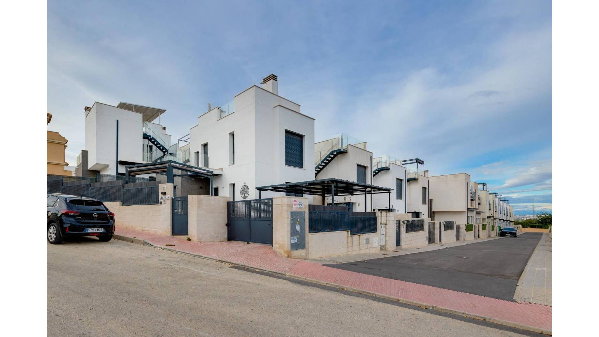 Segunda Mano - Villa independiente - Orihuela Costa - PAU 26