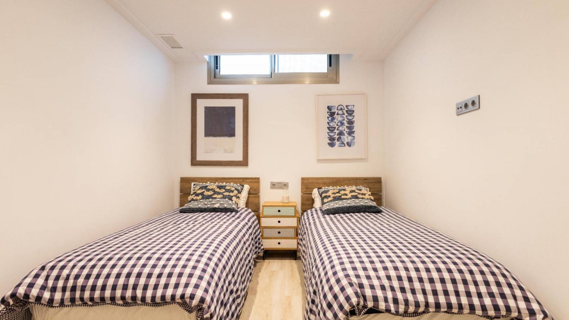 Segunda Mano - Villa independiente - Orihuela Costa - PAU 26