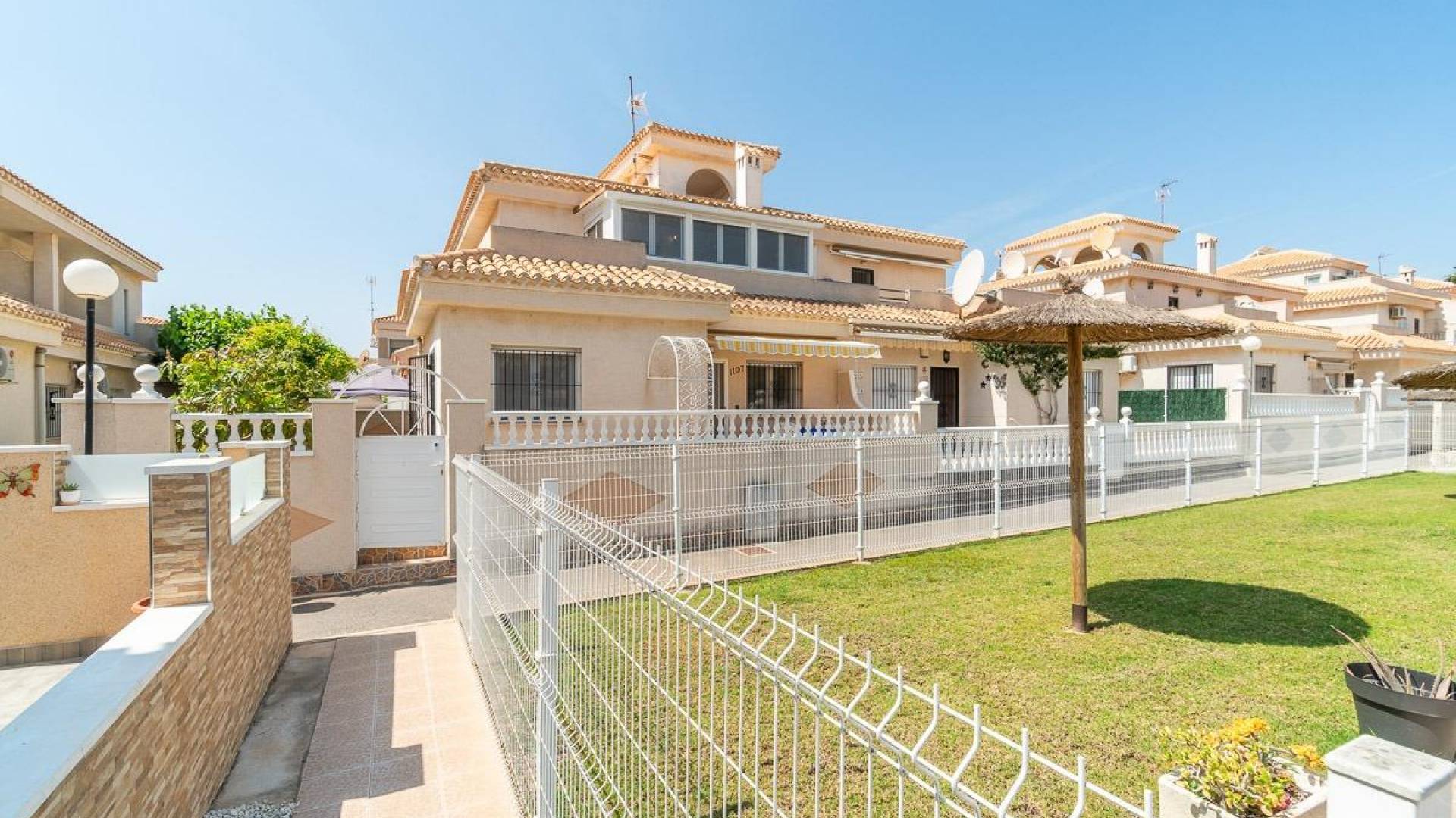 Segunda Mano - Villa independiente - Orihuela Costa - Playa Flamenca