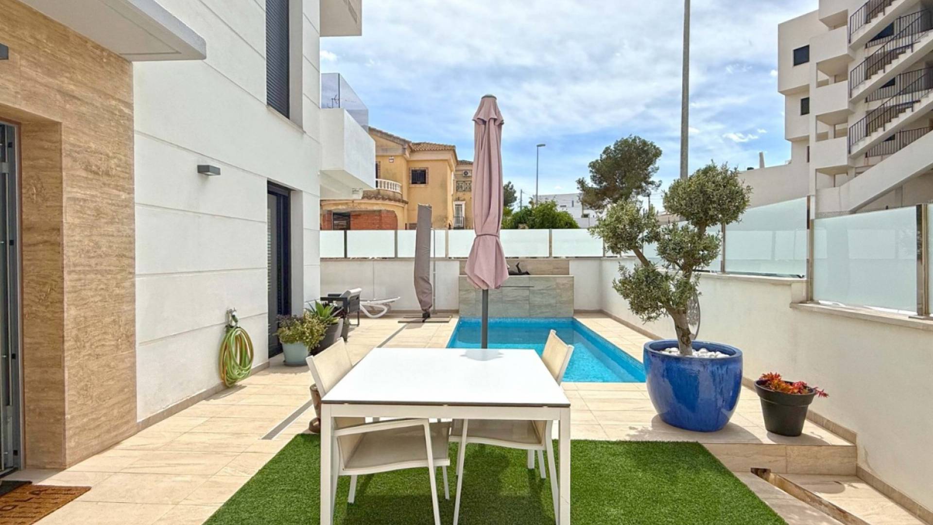Segunda Mano - Villa independiente - Orihuela Costa - Villamartín