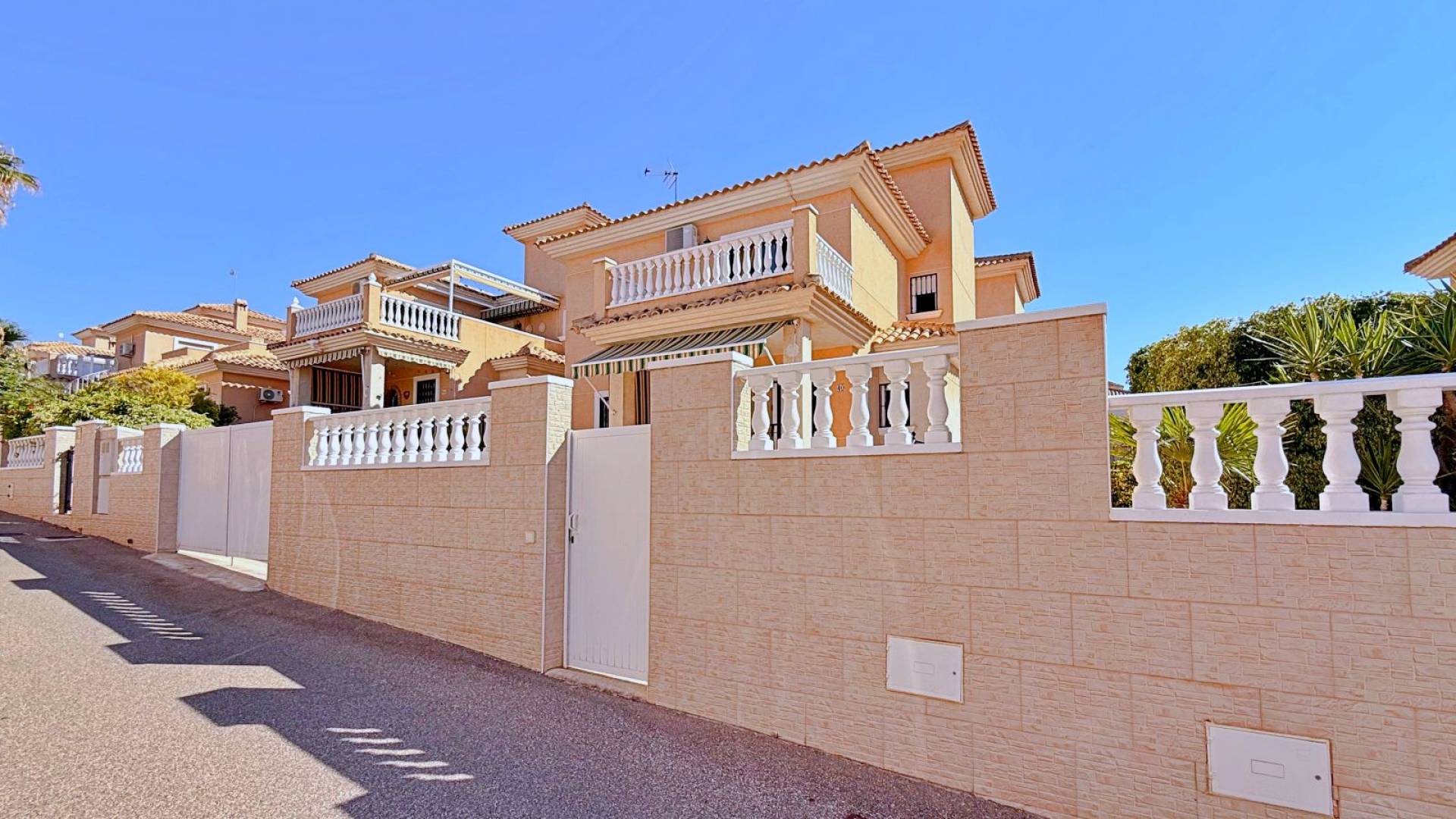 Segunda Mano - Villa independiente - Orihuela - Orihuela Costa