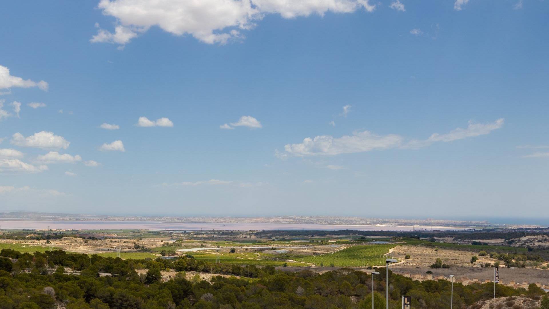 Segunda Mano - Villa independiente - San Miguel de Salinas - Cerro del Sol