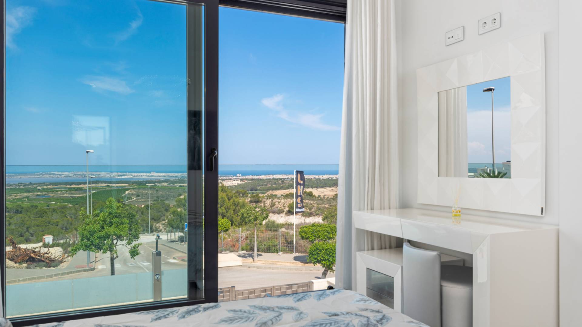 Segunda Mano - Villa independiente - San Miguel de Salinas - San Miguel Salinas