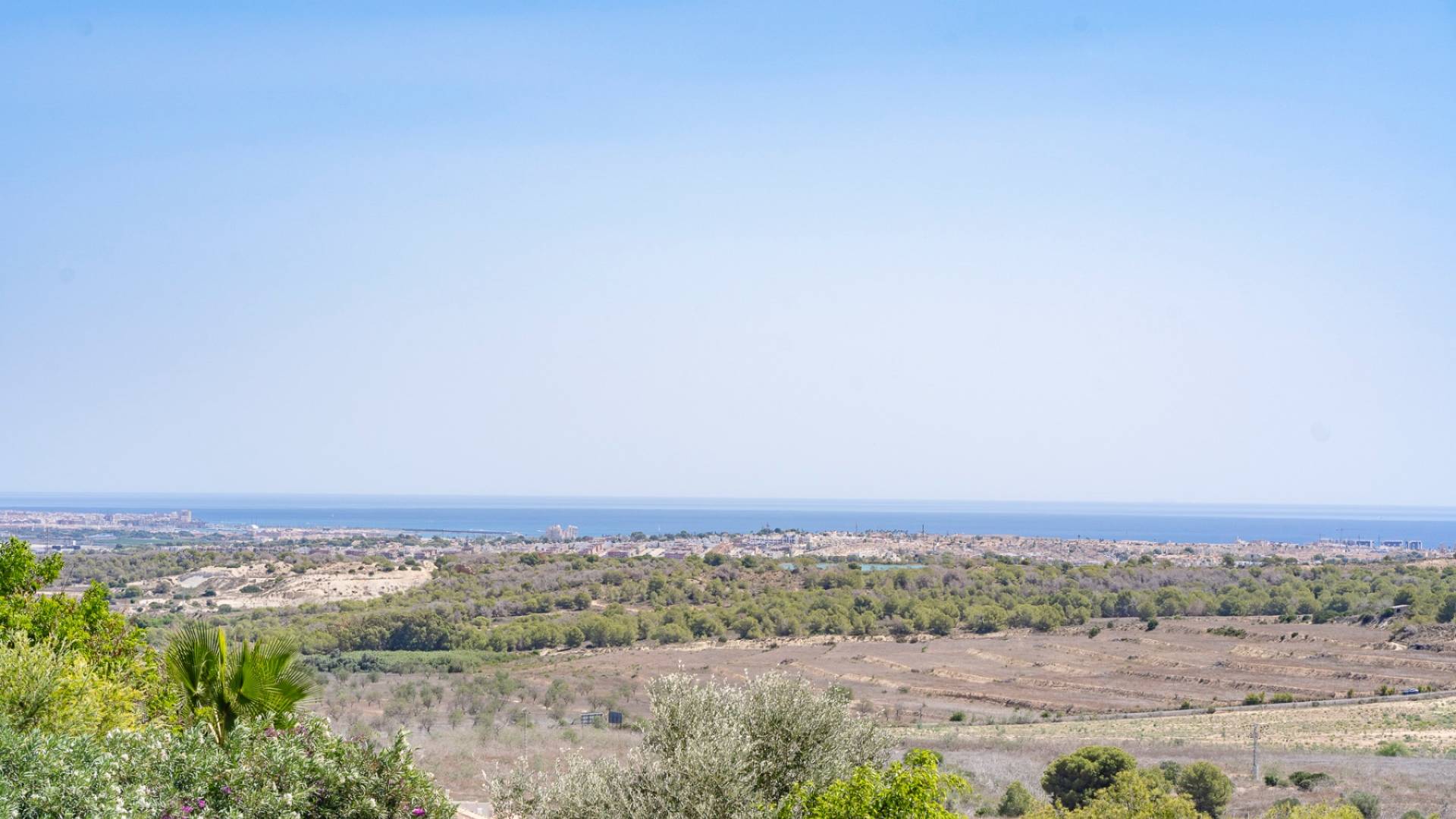 Segunda Mano - Villa independiente - San Miguel de Salinas - San Miguel