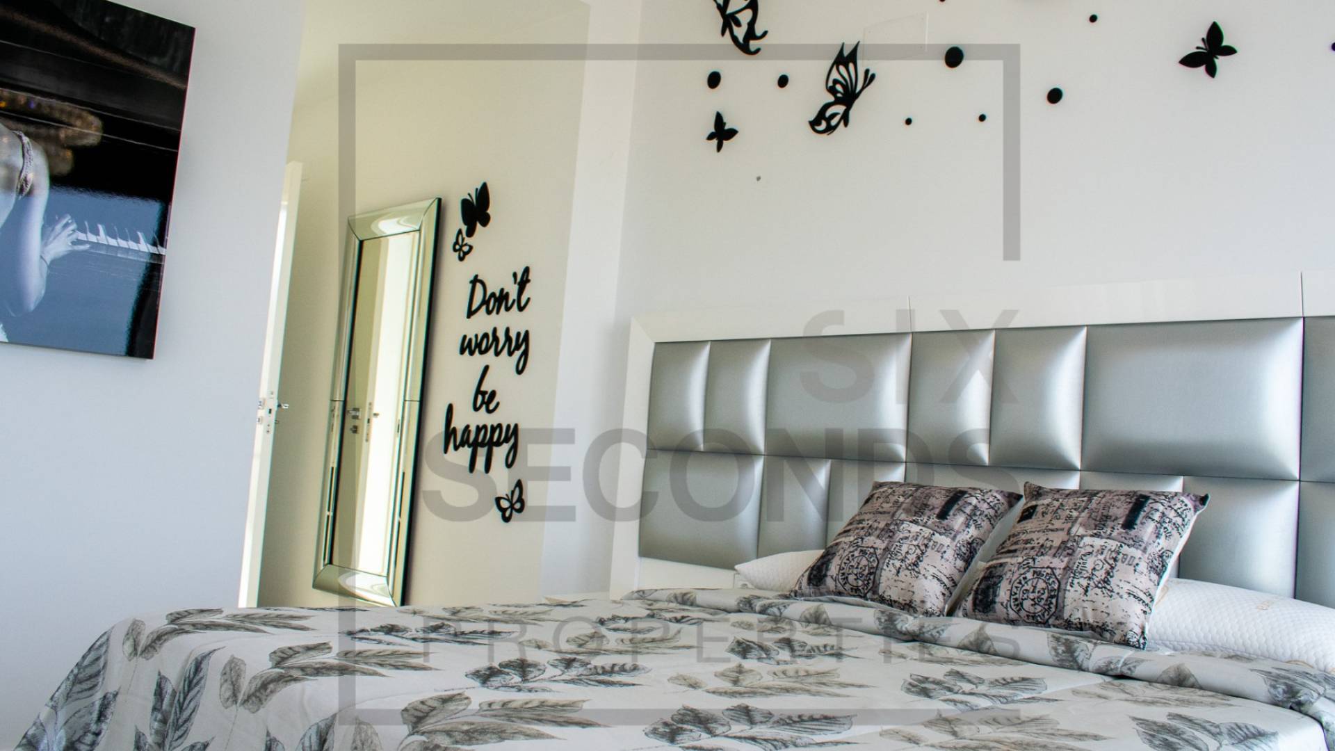 Segunda Mano - Villa independiente - San Miguel de Salinas - Urbanizaciones