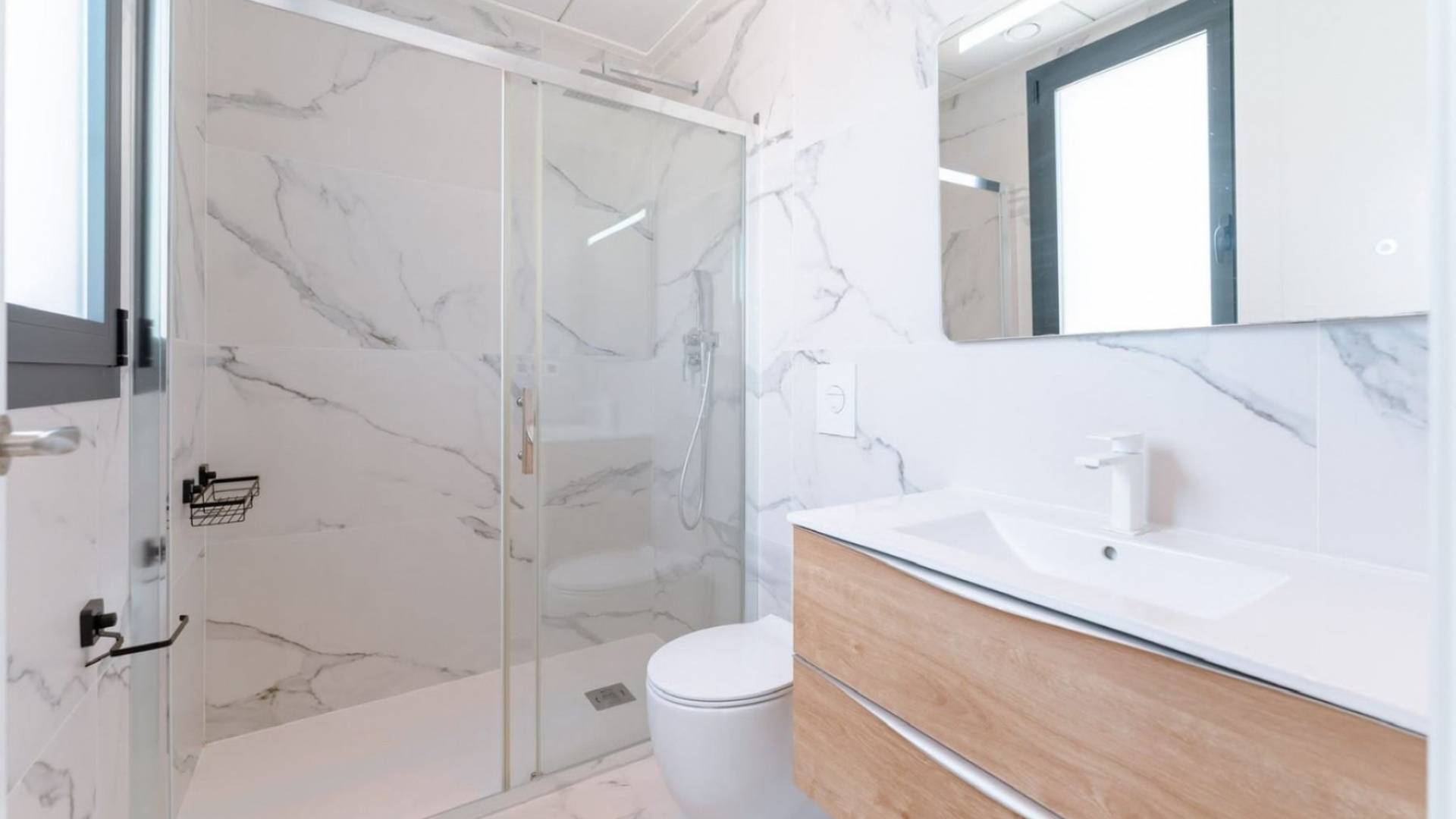 Segunda Mano - Villa independiente - San Miguel de Salinas