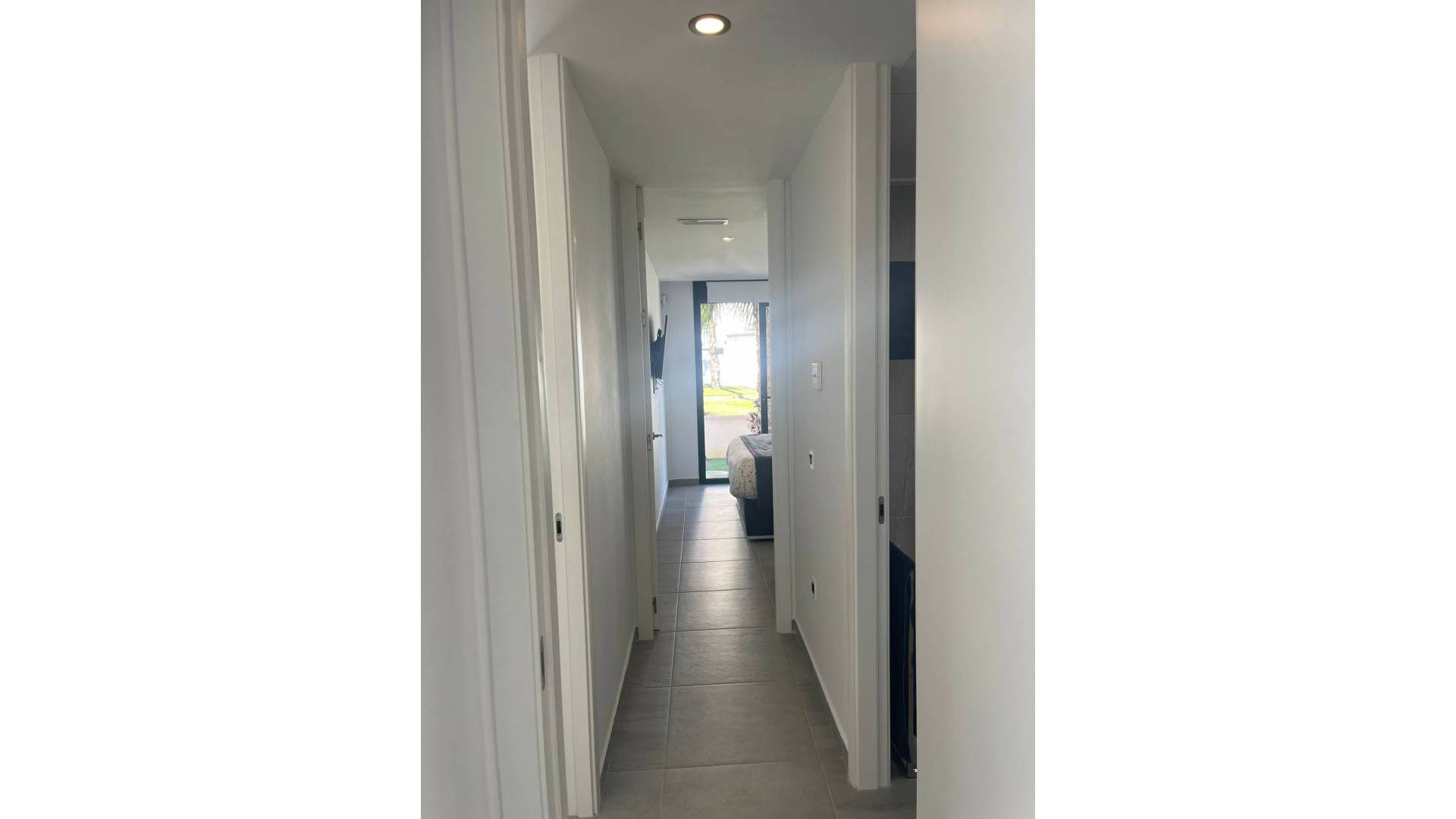 Segunda Mano - Villa independiente - San Miguel de Salinas