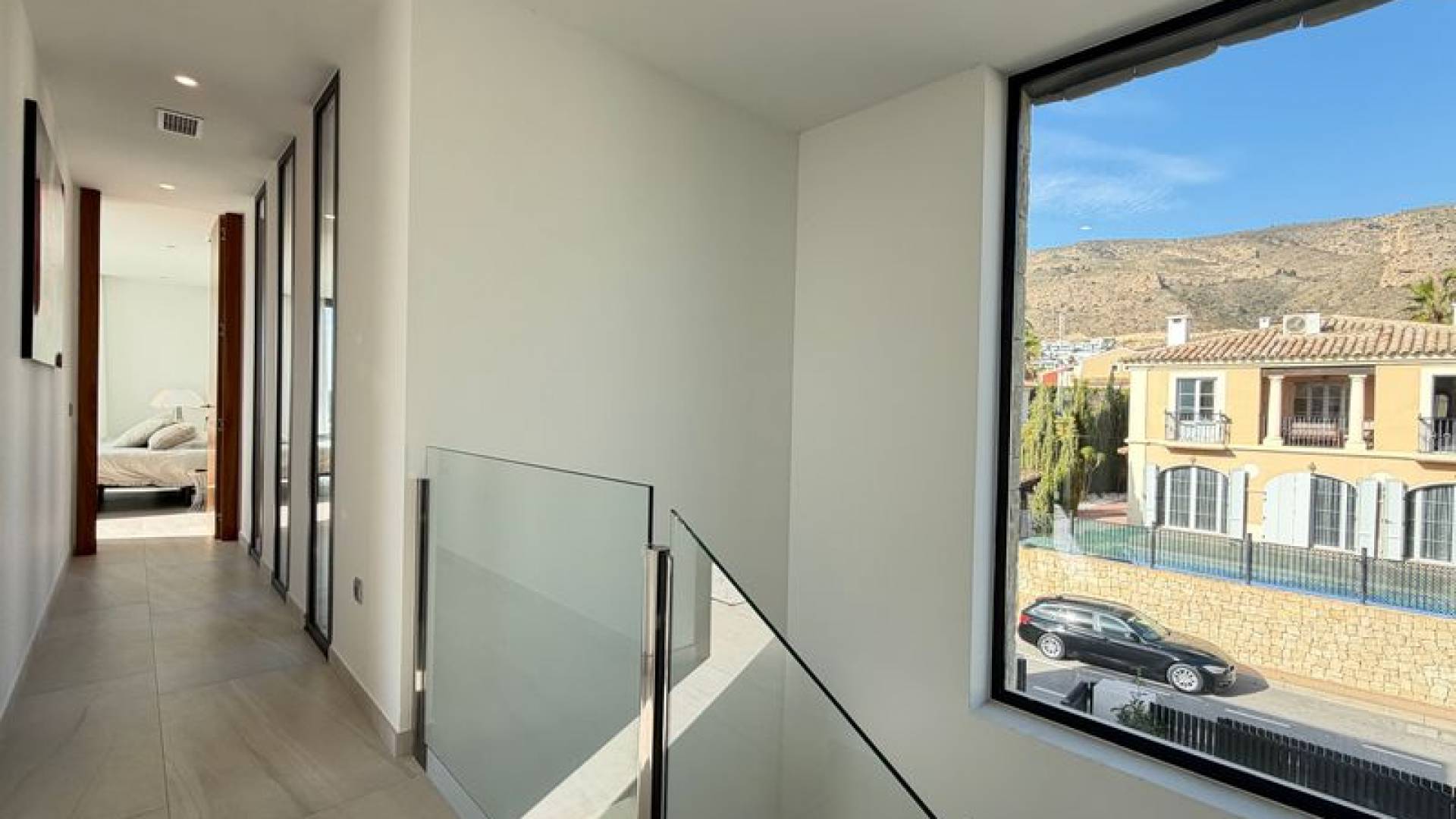 Segunda Mano - Villa independiente - Sierra Cortina