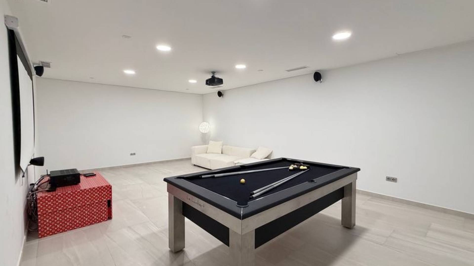 Segunda Mano - Villa independiente - Sierra Cortina