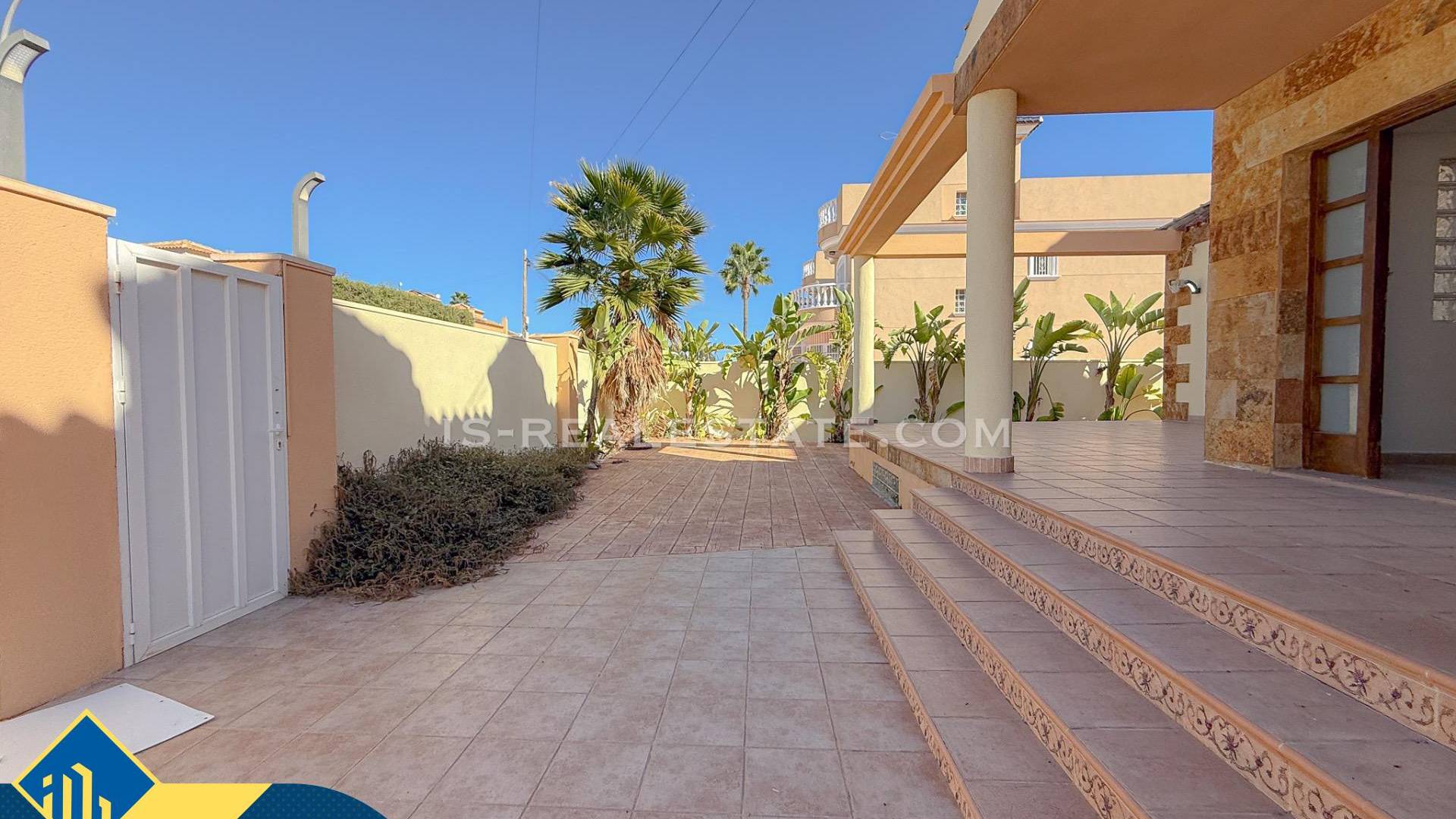 Segunda Mano - Villa independiente - Torrevieja - Aguas nuevas 2