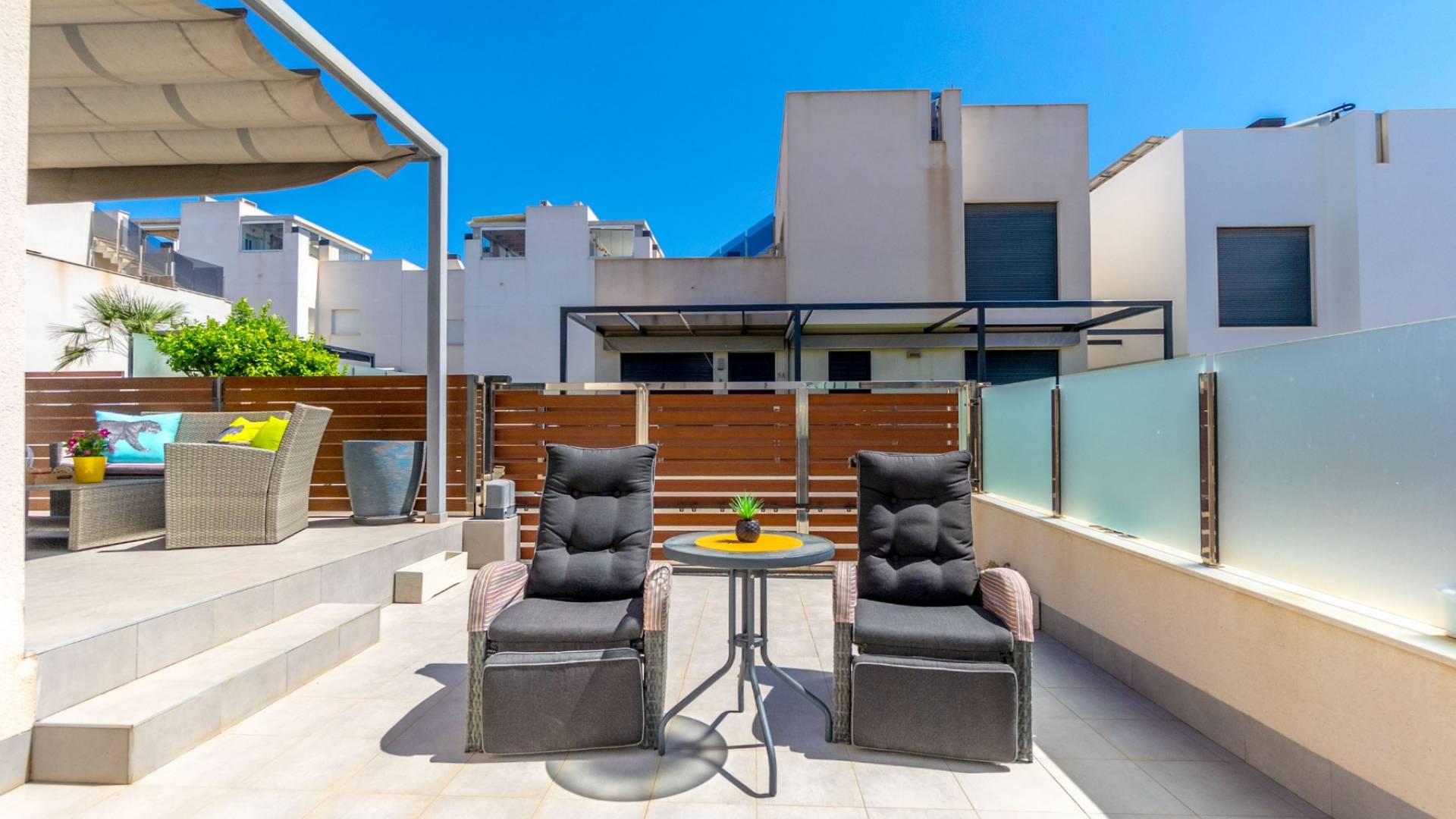 Segunda Mano - Villa - Independiente - Torrevieja - Aguas Nuevas