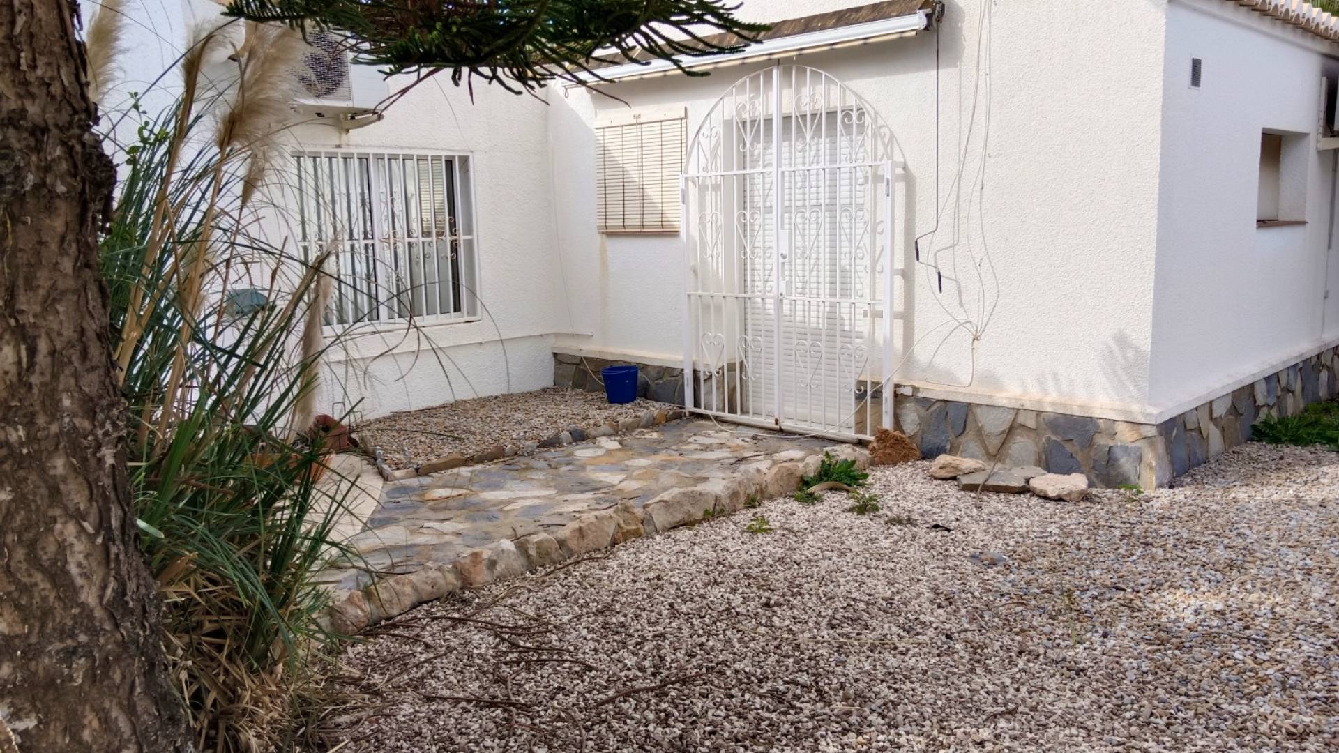 Segunda Mano - Villa independiente - Torrevieja - La Siesta - El Salado -  Torreta