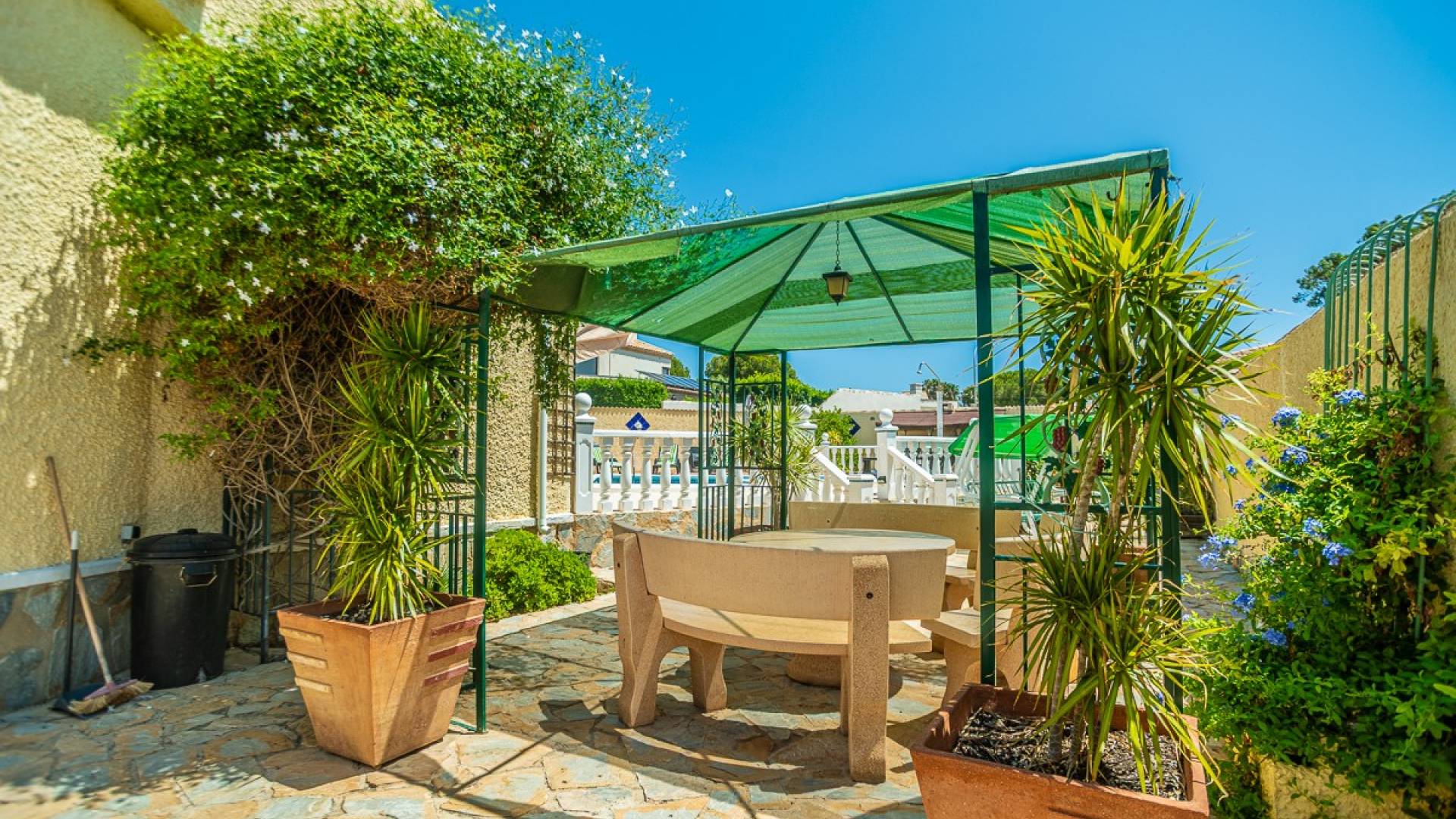 Segunda Mano - Villa independiente - Torrevieja - La siesta