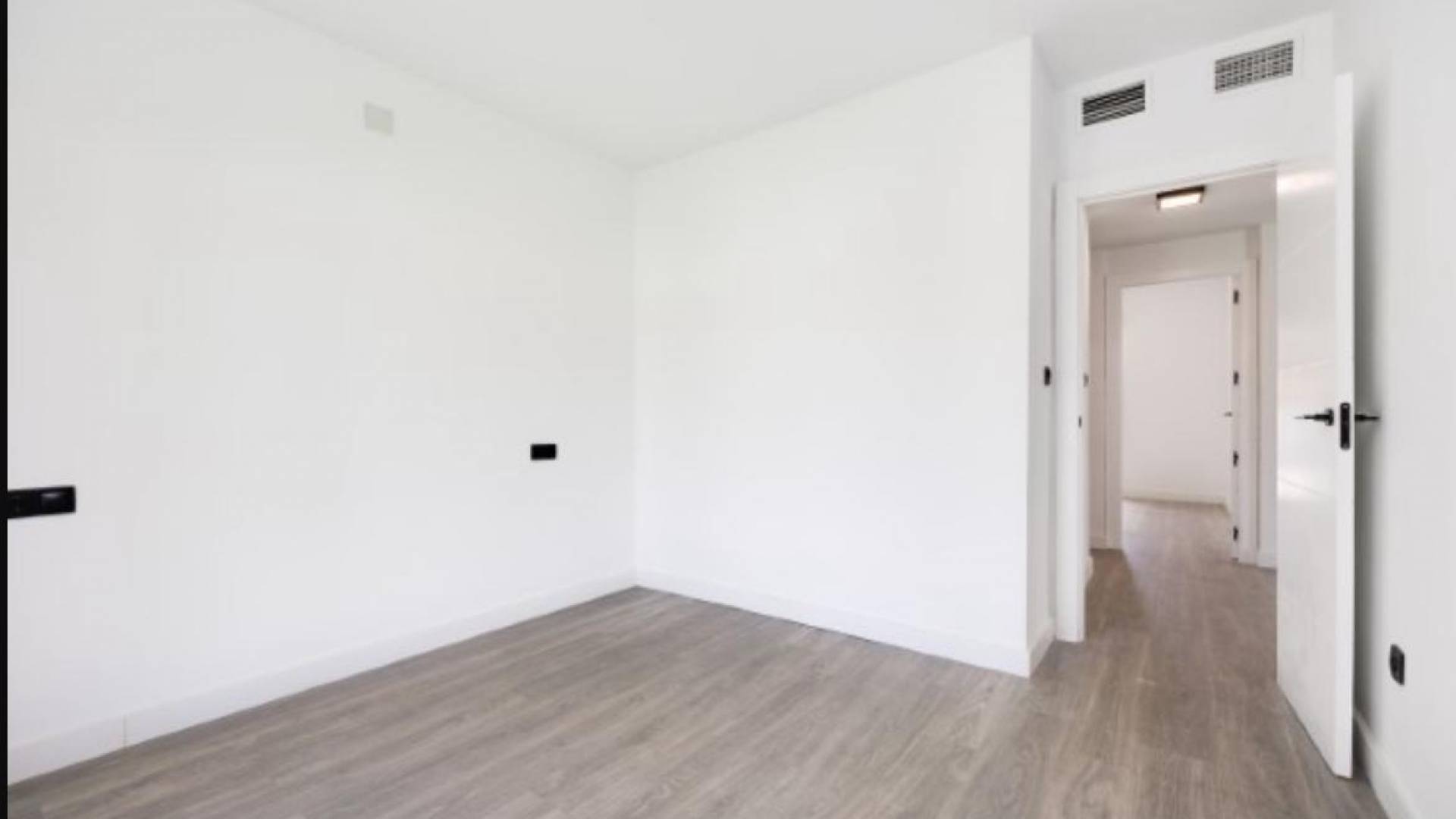 Segunda Mano - Villa independiente - Torrevieja - La siesta