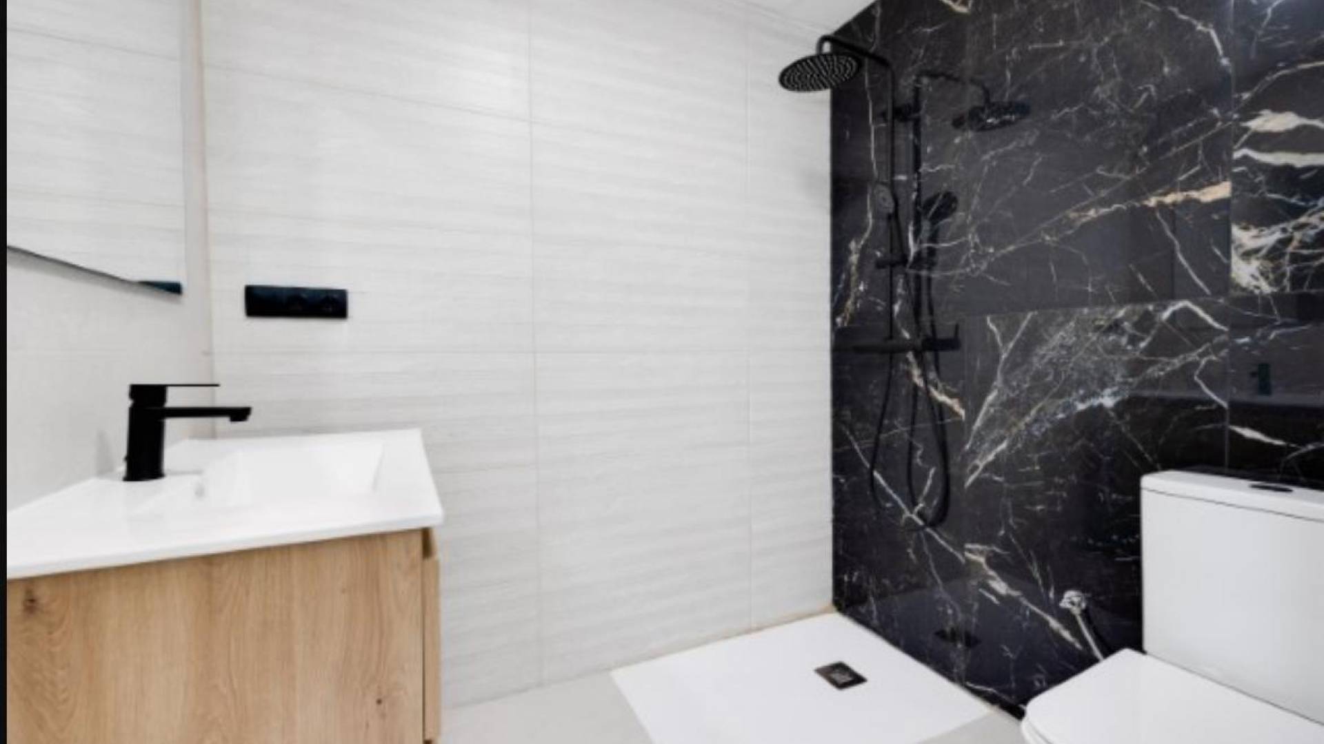 Segunda Mano - Villa independiente - Torrevieja - La siesta