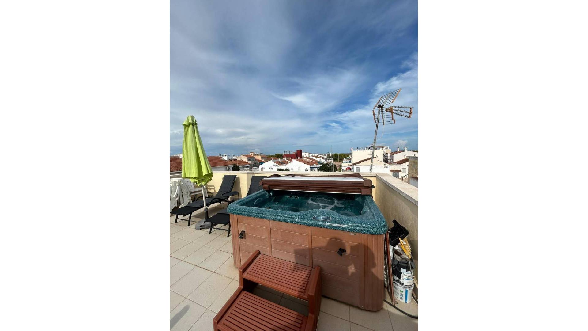 Segunda Mano - Villa independiente - Torrevieja - La siesta