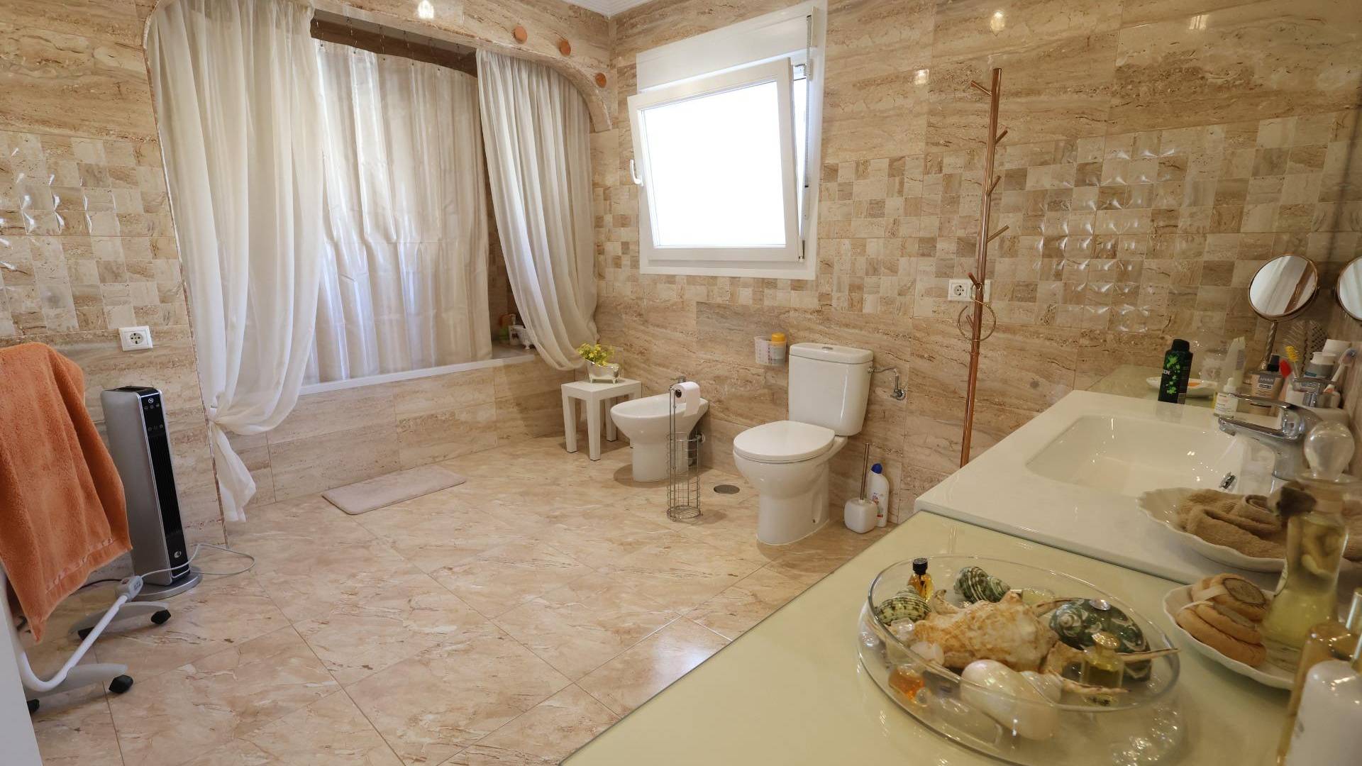 Segunda Mano - Villa independiente - Torrevieja - Los Balcones - Los Altos del Edén