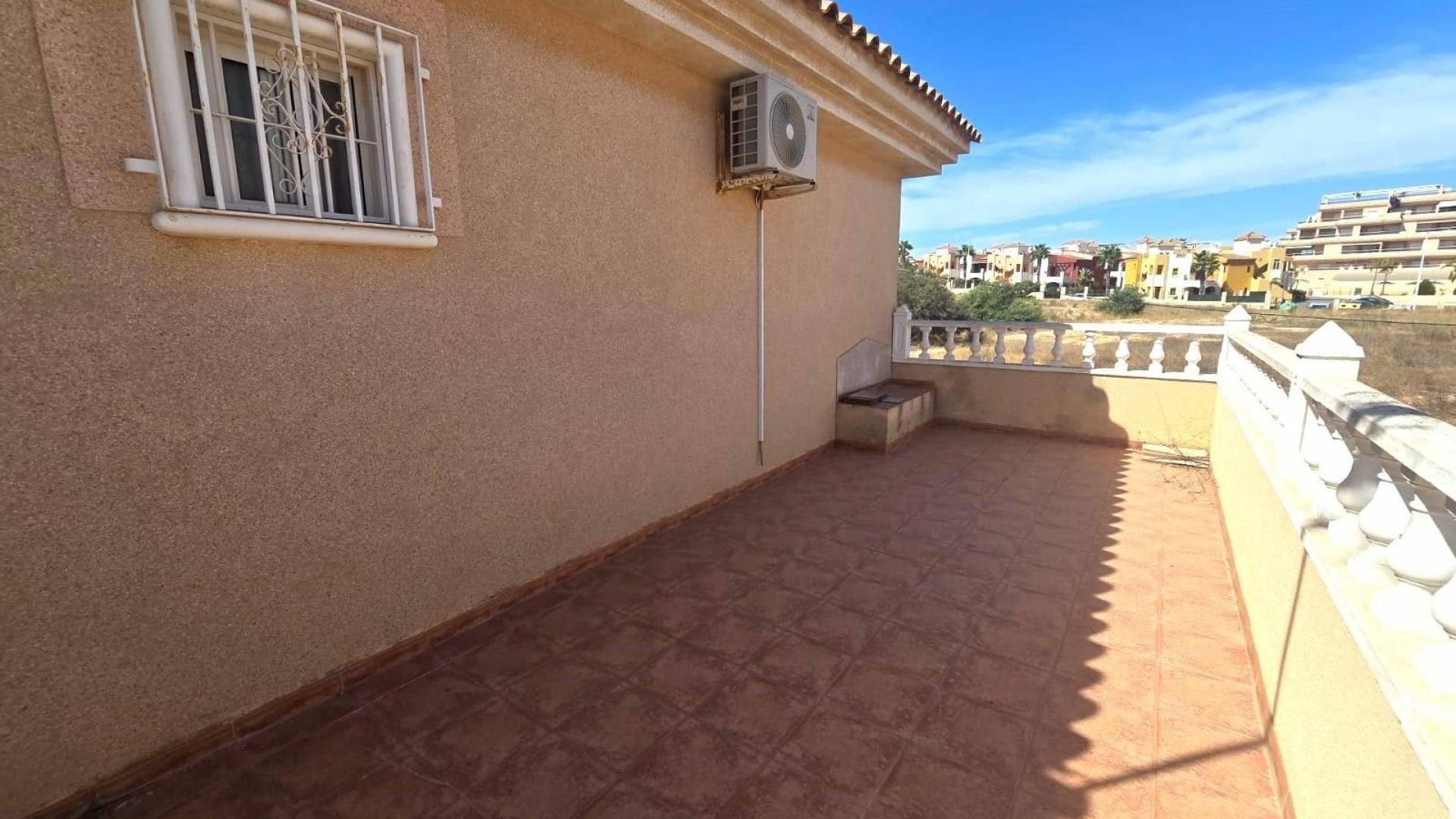 Segunda Mano - Villa independiente - Torrevieja - Los Balcones - Los Altos del Edén