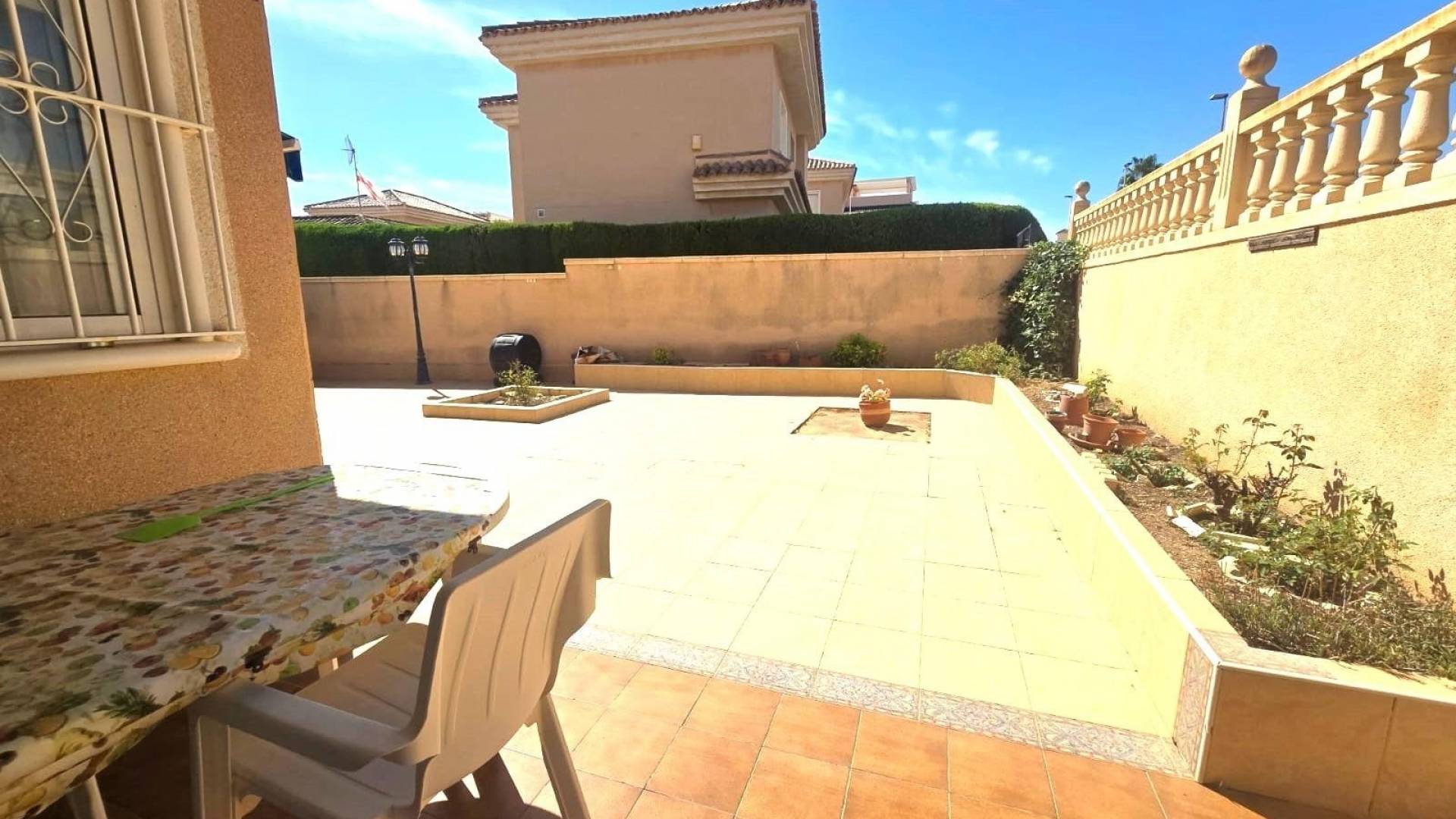 Segunda Mano - Villa independiente - Torrevieja - Los Balcones - Los Altos del Edén