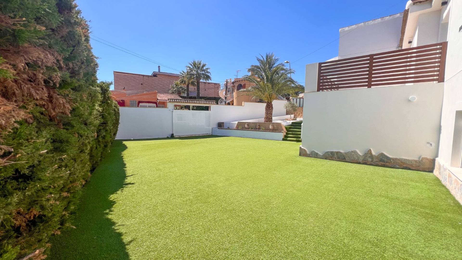 Segunda Mano - Villa independiente - Torrevieja - Los Balcones