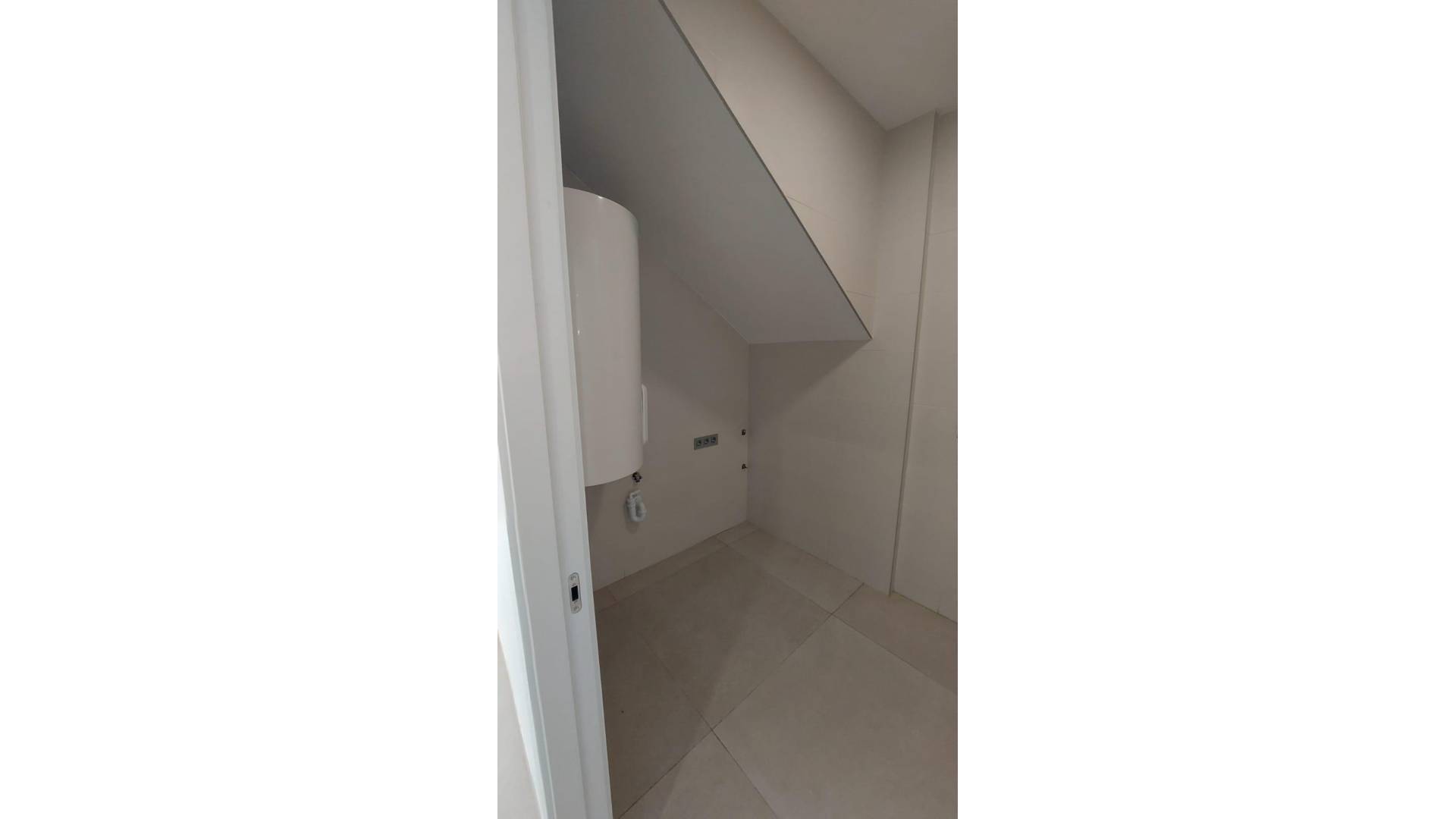 Segunda Mano - Villa independiente - Torrevieja - Los balcones