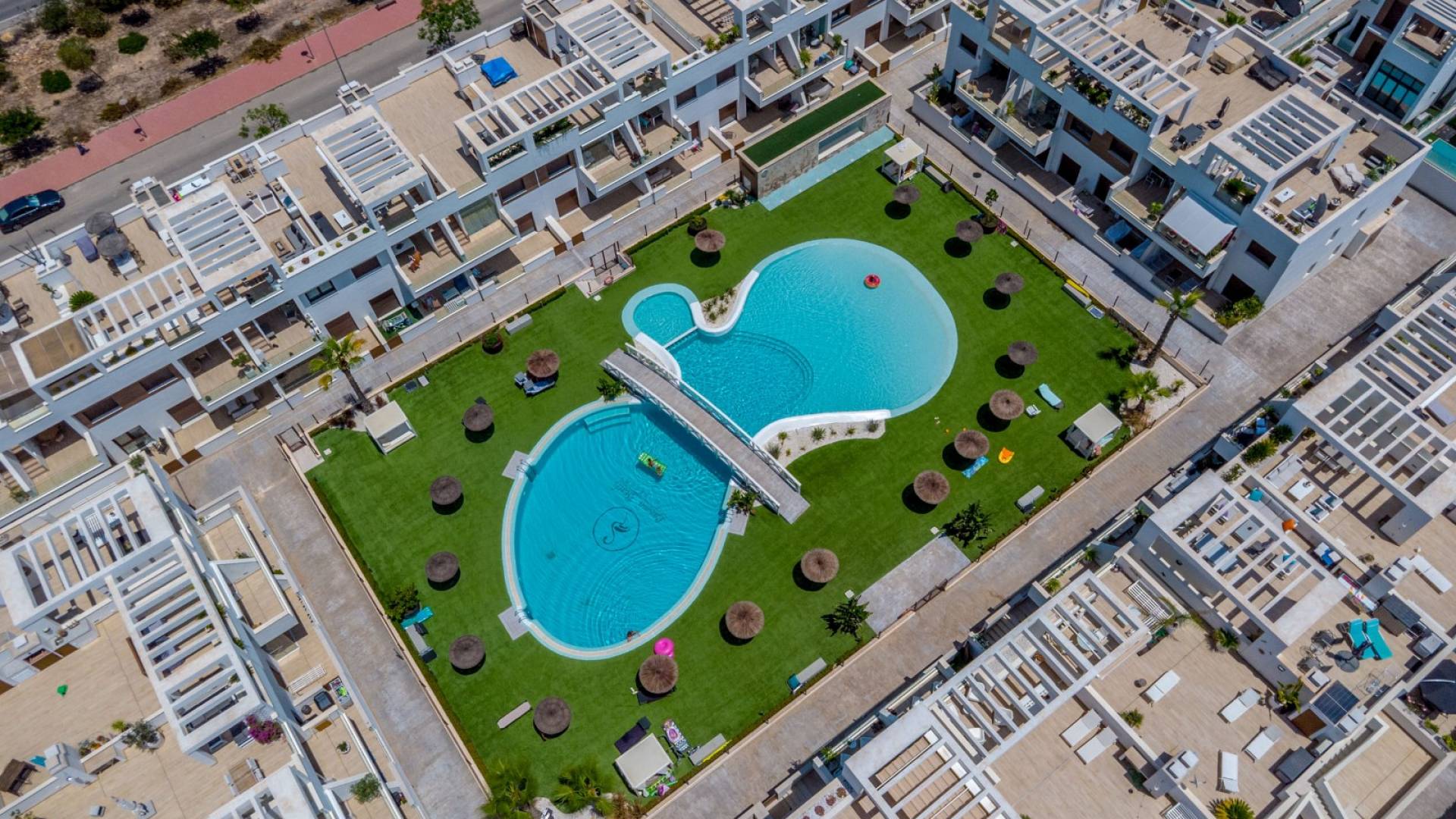 Segunda Mano - Villa independiente - Torrevieja - Los balcones