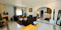 Segunda Mano - Villa independiente - Torrevieja - Los balcones