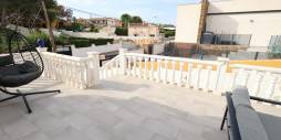 Segunda Mano - Villa independiente - Torrevieja - Los balcones