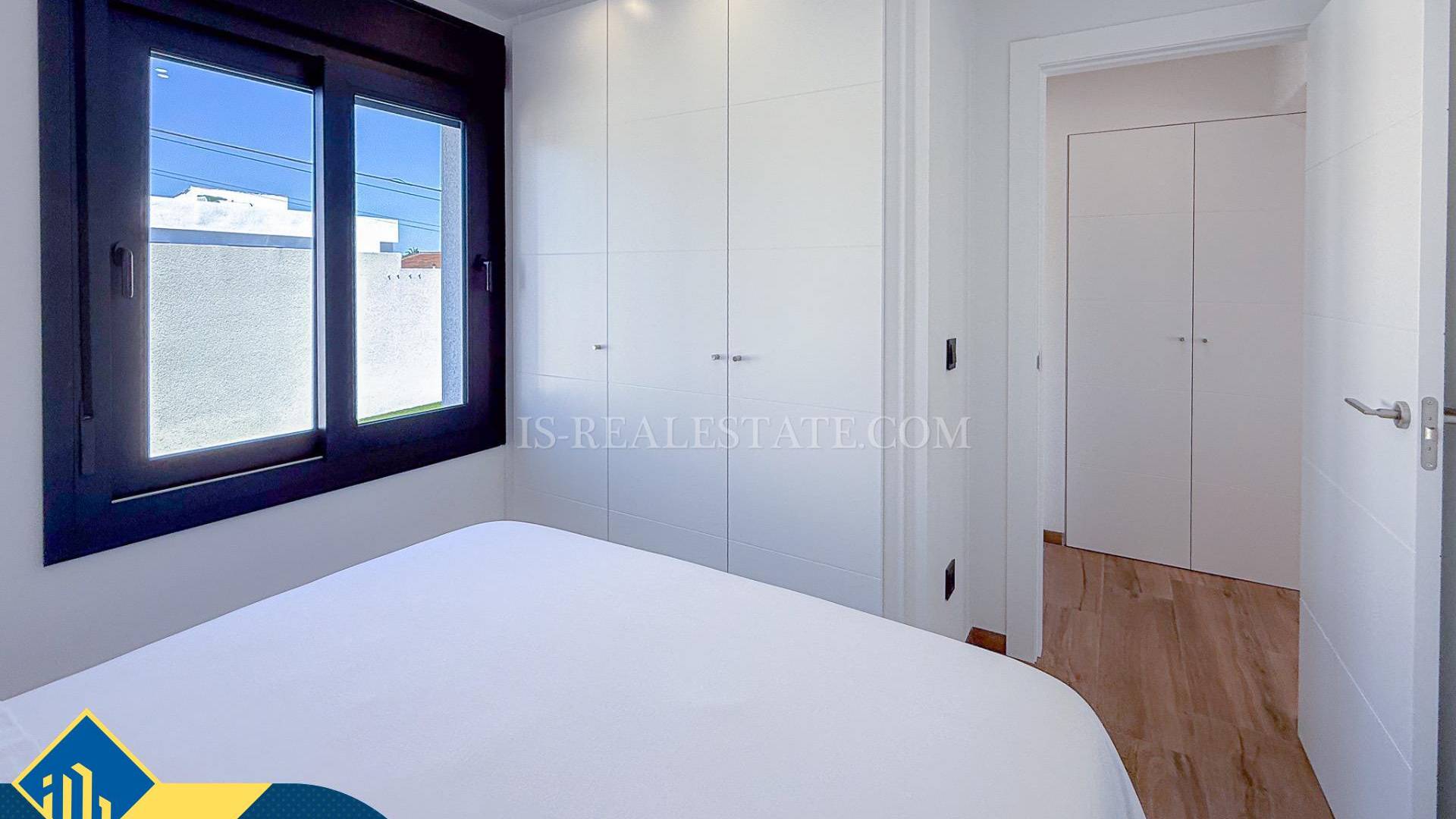 Segunda Mano - Villa independiente - Torrevieja - Los balcones