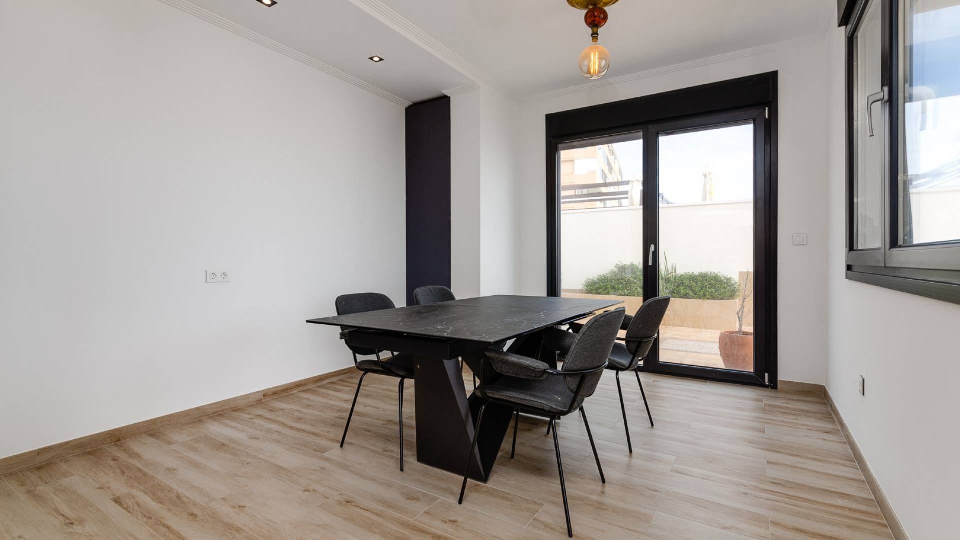 Segunda Mano - Villa independiente - Torrevieja - Torrelamata - La Mata